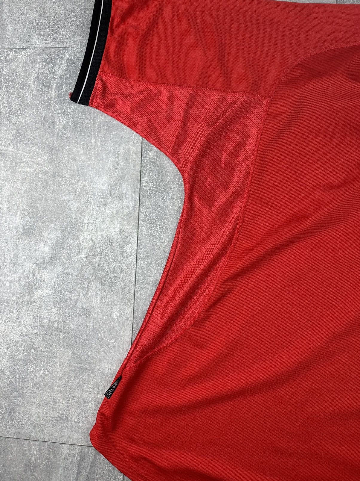 Other Manchester United 2000/02 Home Soccer Football Retro Jersey Size US XL / EU 56 / 4 - 12 Thumbnail