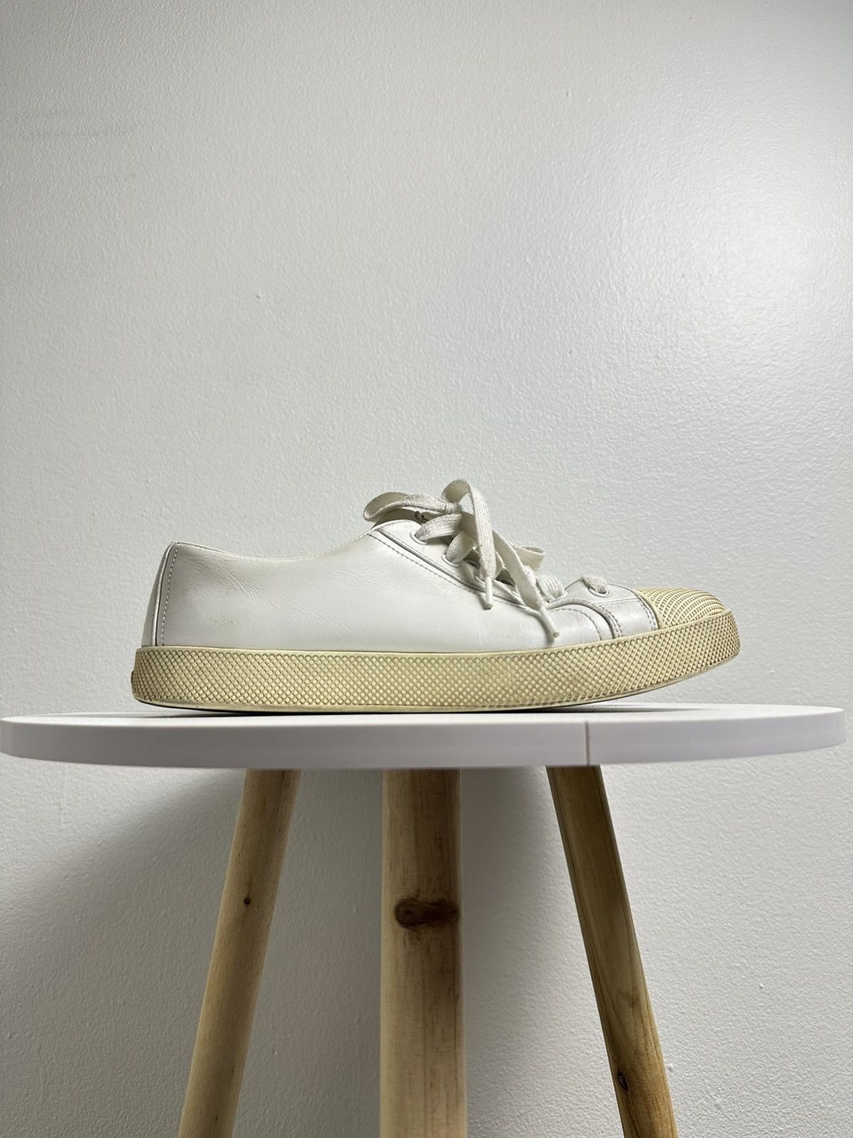 Prada Prada Low Top Sneakers Size US 8 / IT 38 - 2 Thumbnail
