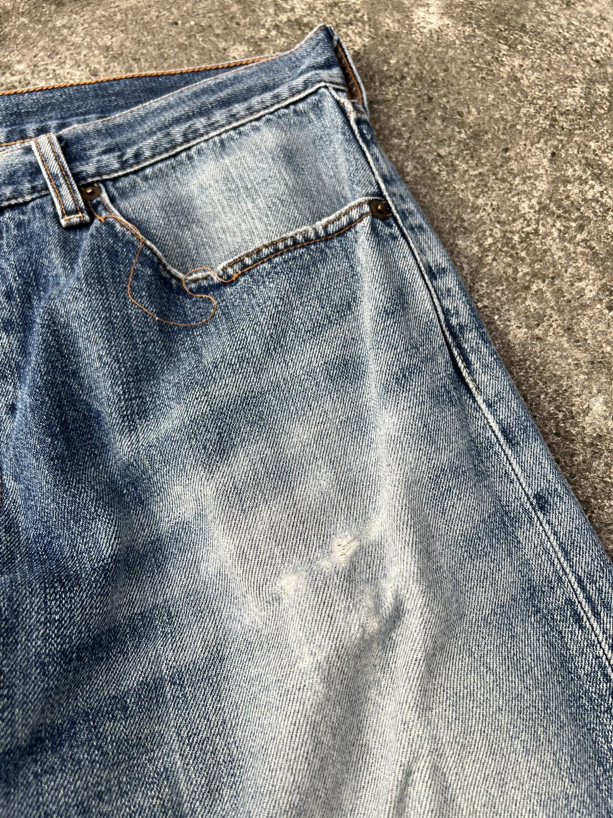 Levi's Vintage Levis 544 Distressed Baggy Jean Size US 32 / EU 48 - 12 Thumbnail