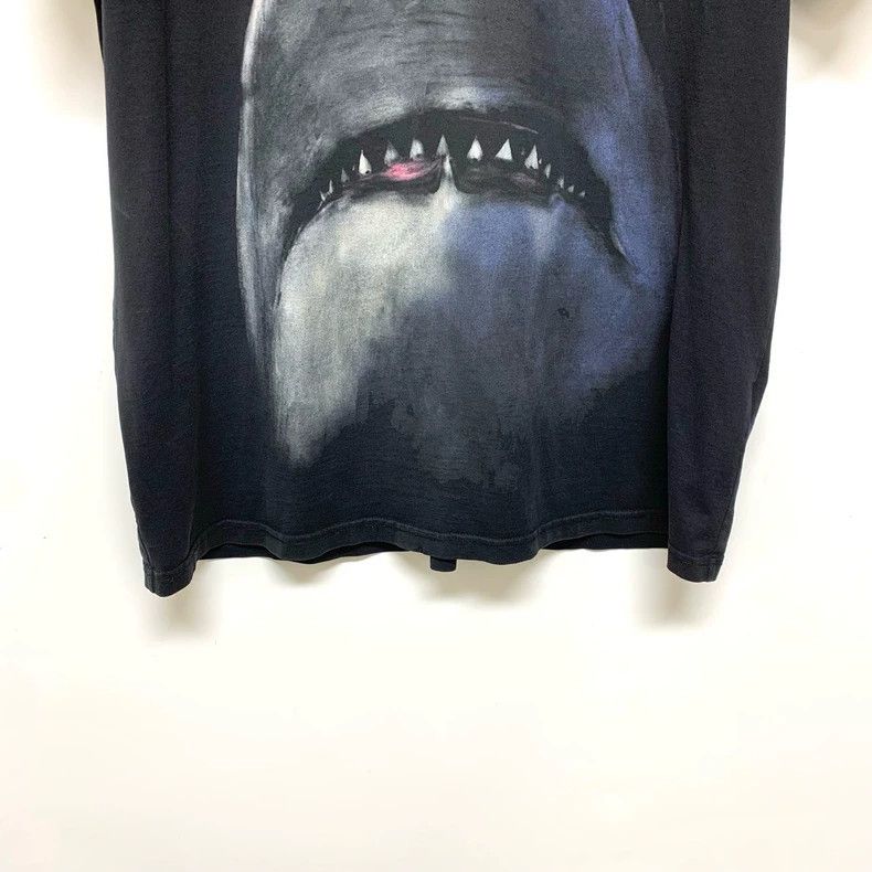 Givenchy Givenchy Shark Short Sleeve T-Shirt 2506-Nextarrow Size US M / EU 48-50 / 2 - 4 Thumbnail