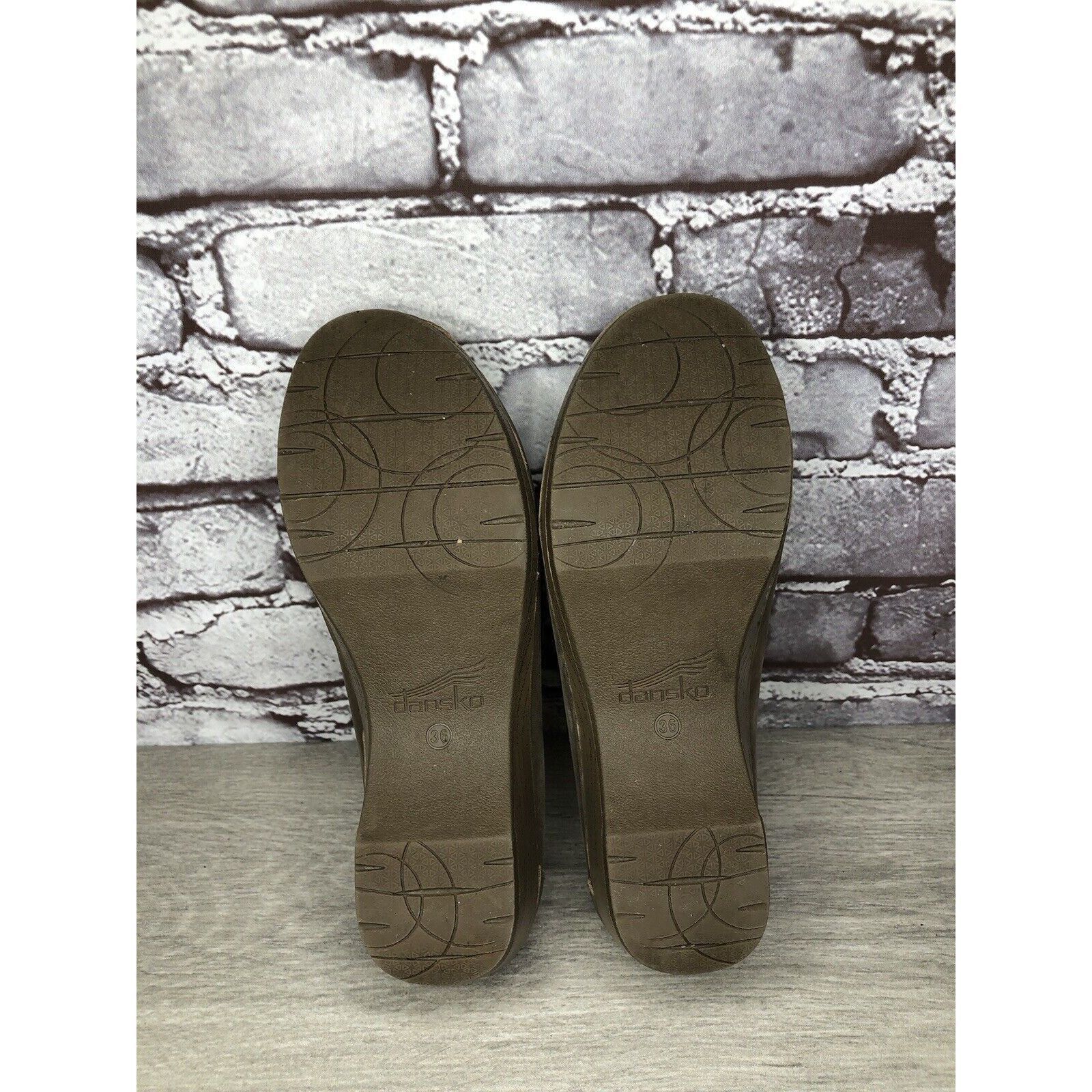 Other Dansko Brown Leather Round Toe Mule Pumps Heel Clogs Shoes Size US 6 / IT 36 - 13 Thumbnail