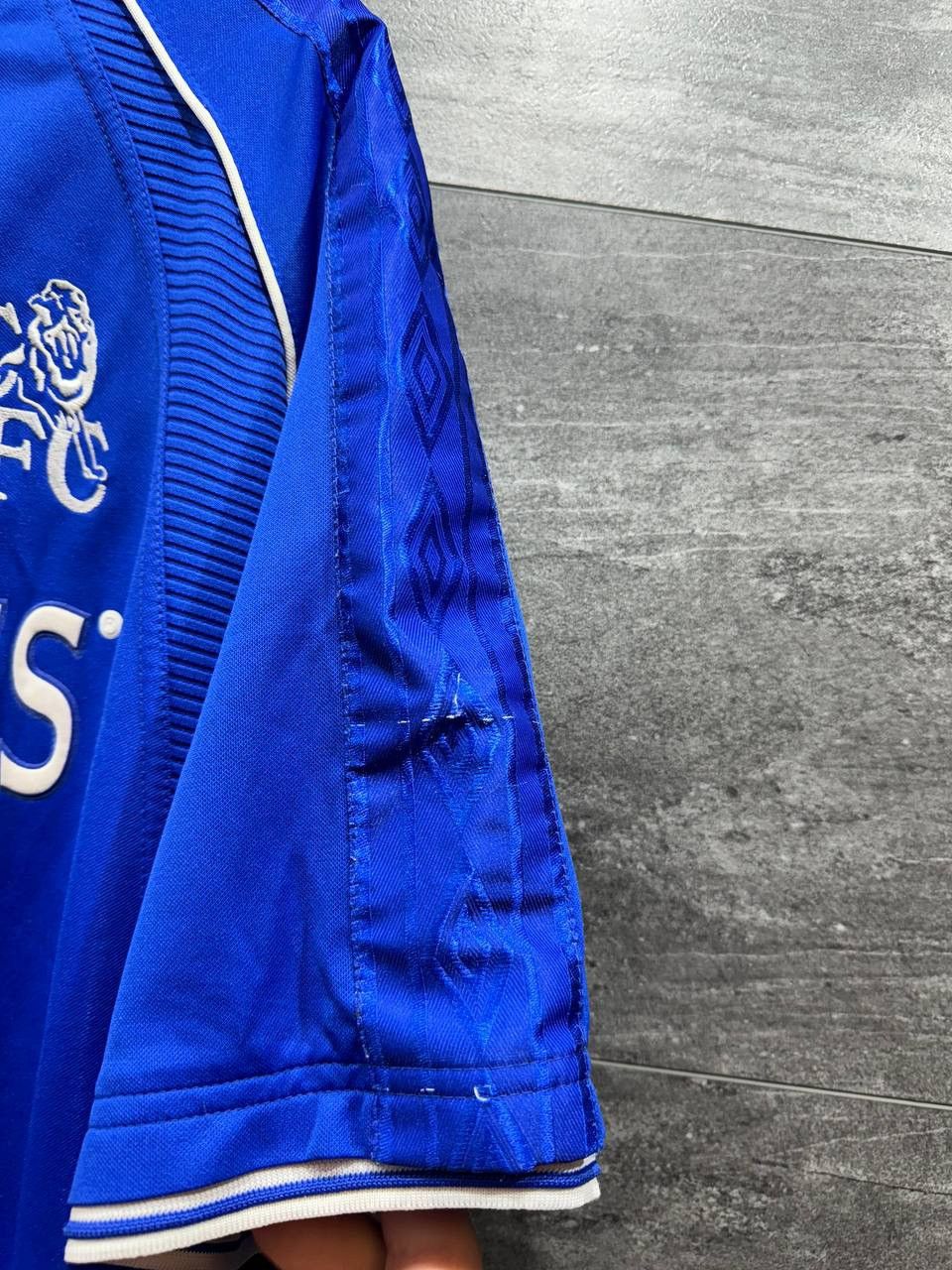 Umbro VINTAGE CHELSEA 1999 HOME FOOTBALL SHIRT JERSEY SOCCER UMBRO Size US XL / EU 56 / 4 - 5 Thumbnail