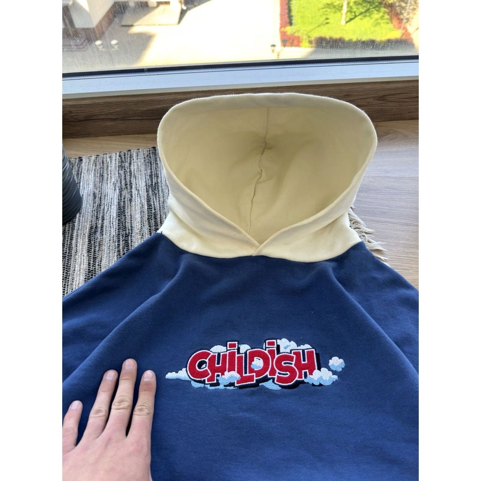 Vintage VINTAGE Childish Hoodie Men S Blue Logo Theme Park 90s Hip Hop Streetwear Size US S / EU 44-46 / 1 - 5 Thumbnail