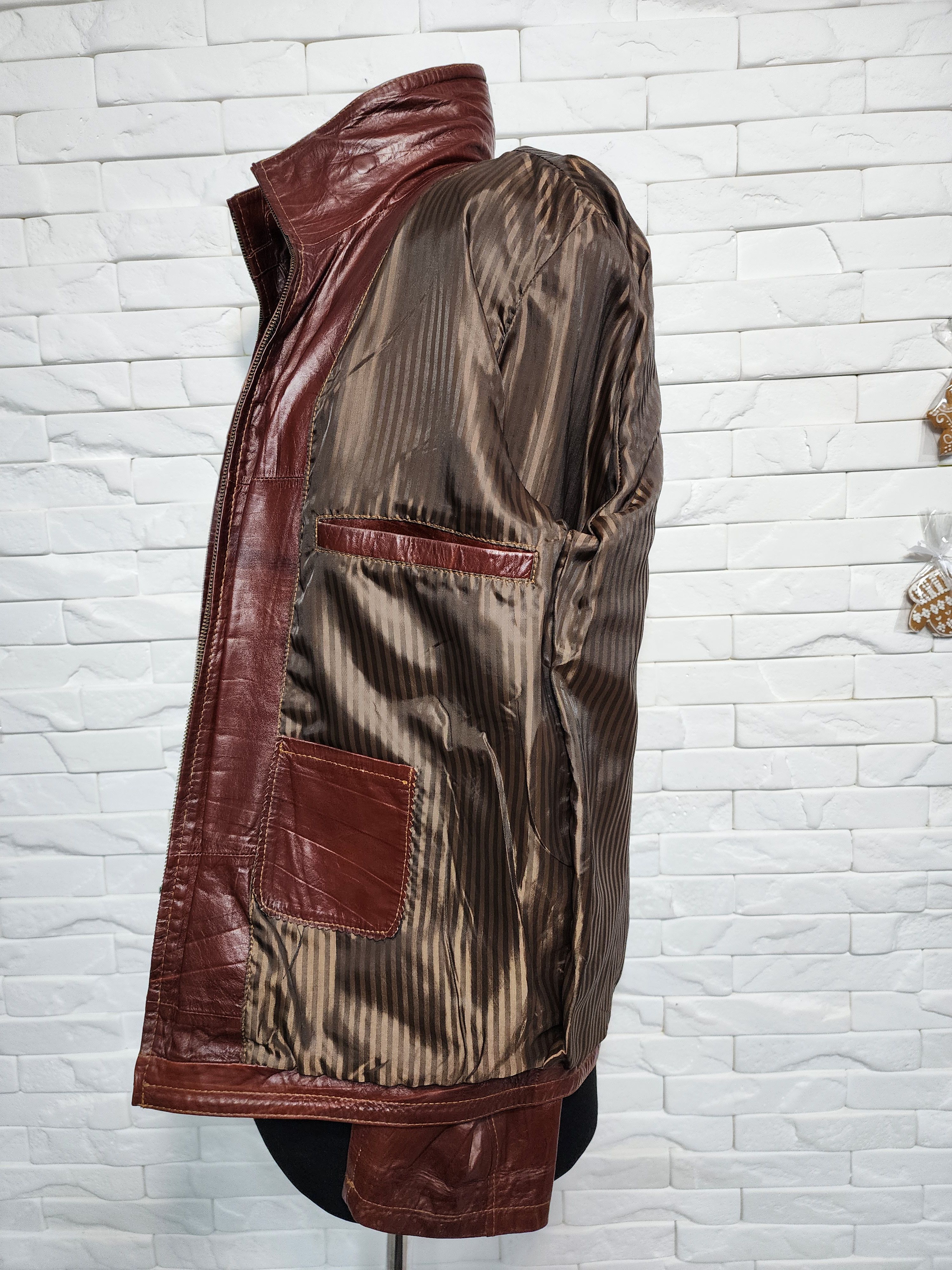 Uniqlo Men's Brown Genuine Leather Jacket: Size US M / EU 48-50 / 2 - 10 Thumbnail