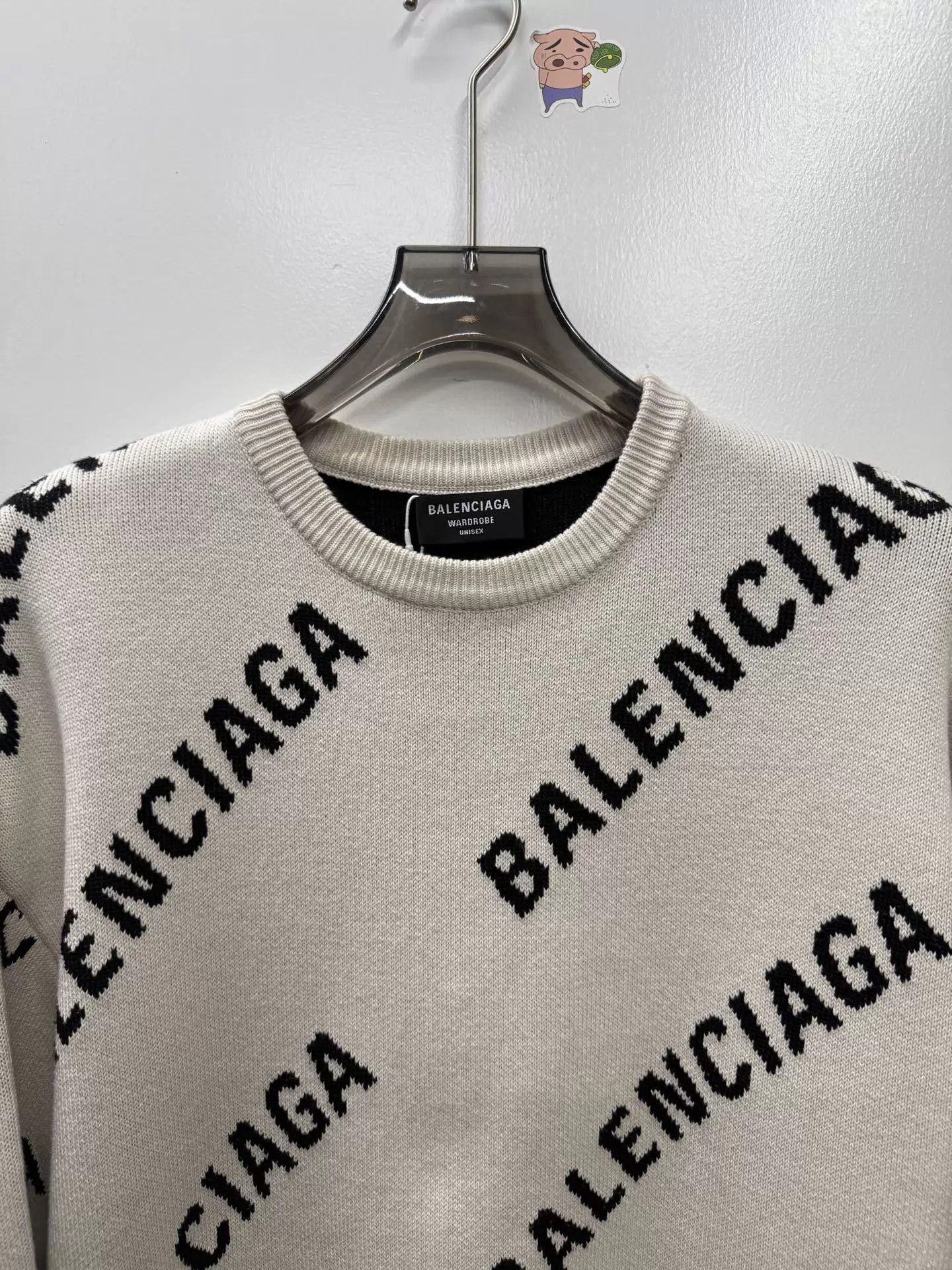 Balenciaga Balenciaga light beige all over print crewneck S worn 1x Size US S / EU 44-46 / 1 - 2 Thumbnail