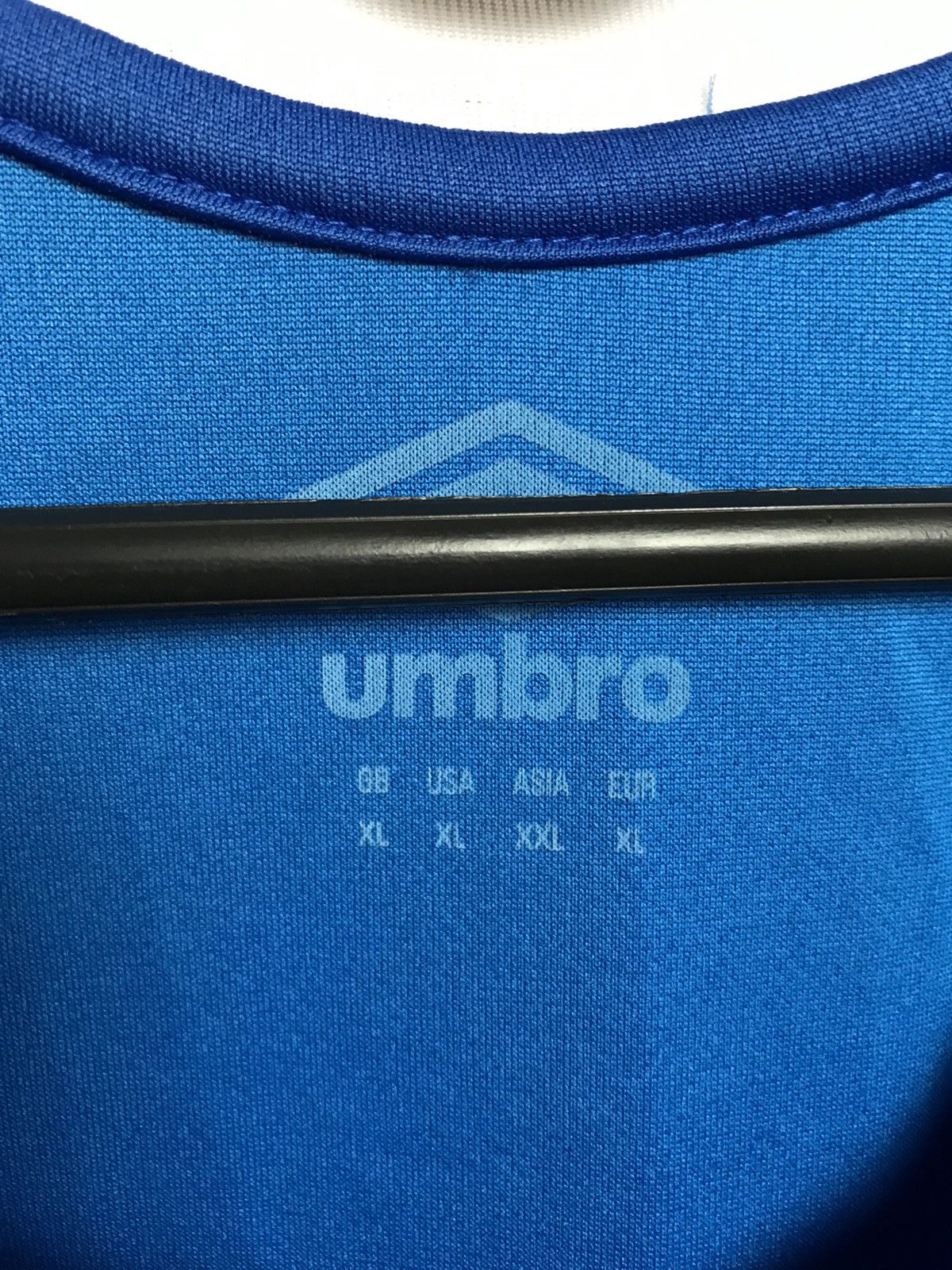 Umbro Everton streetwear soccer jersey Size US XL / EU 56 / 4 - 4 Thumbnail