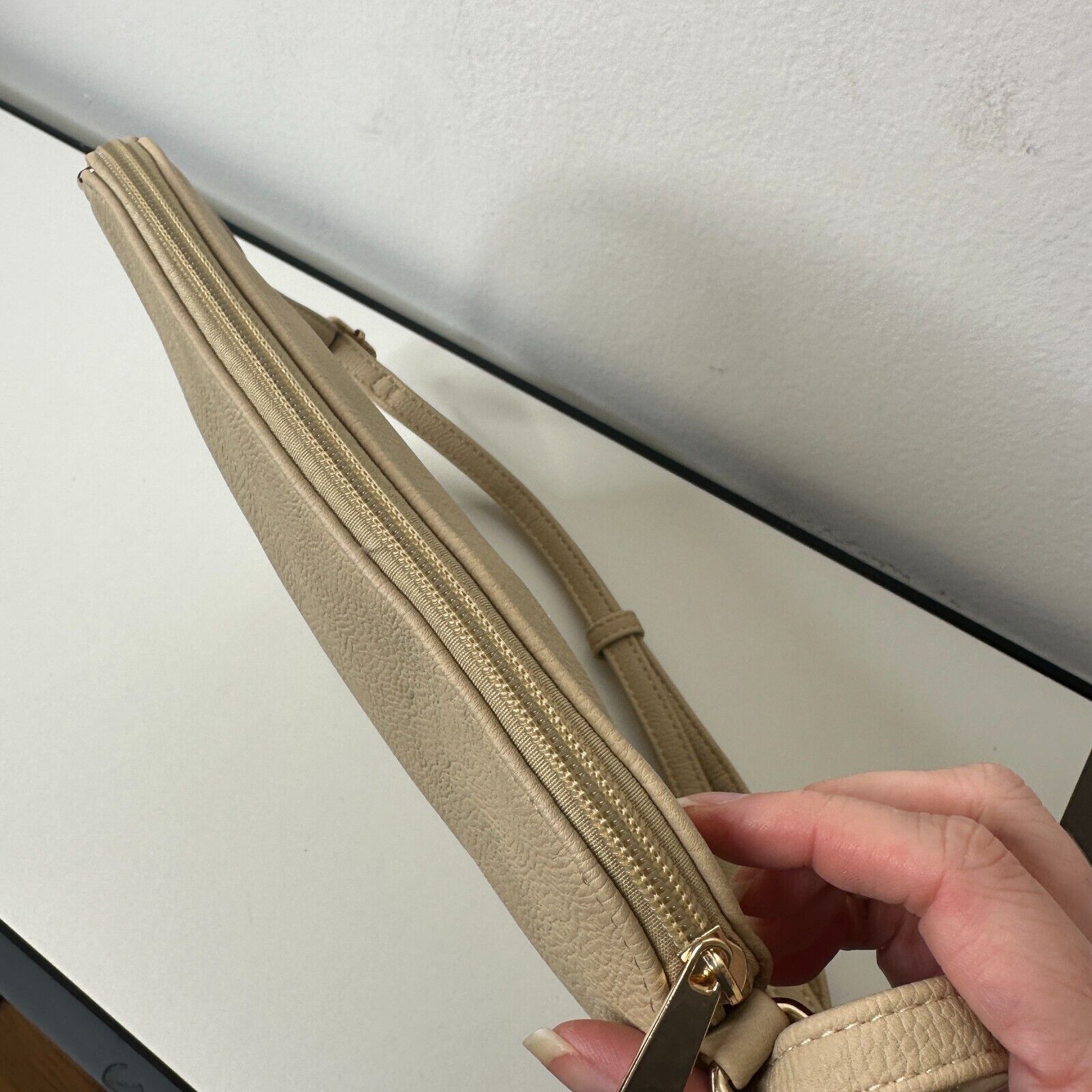 Other Desert Sand Crossbody Bag Tassel Striped Interior Strap Size ONE SIZE - 9 Thumbnail