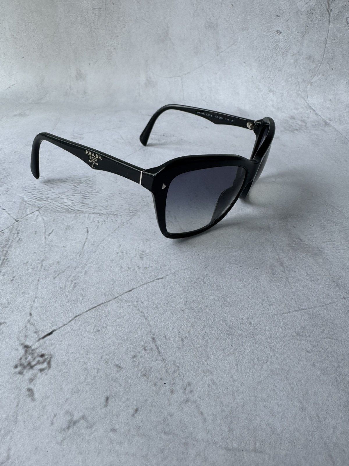 Prada × Vintage Prada Sunglasses SPR 24N Black Acetate Size ONE SIZE - 1 Thumbnail