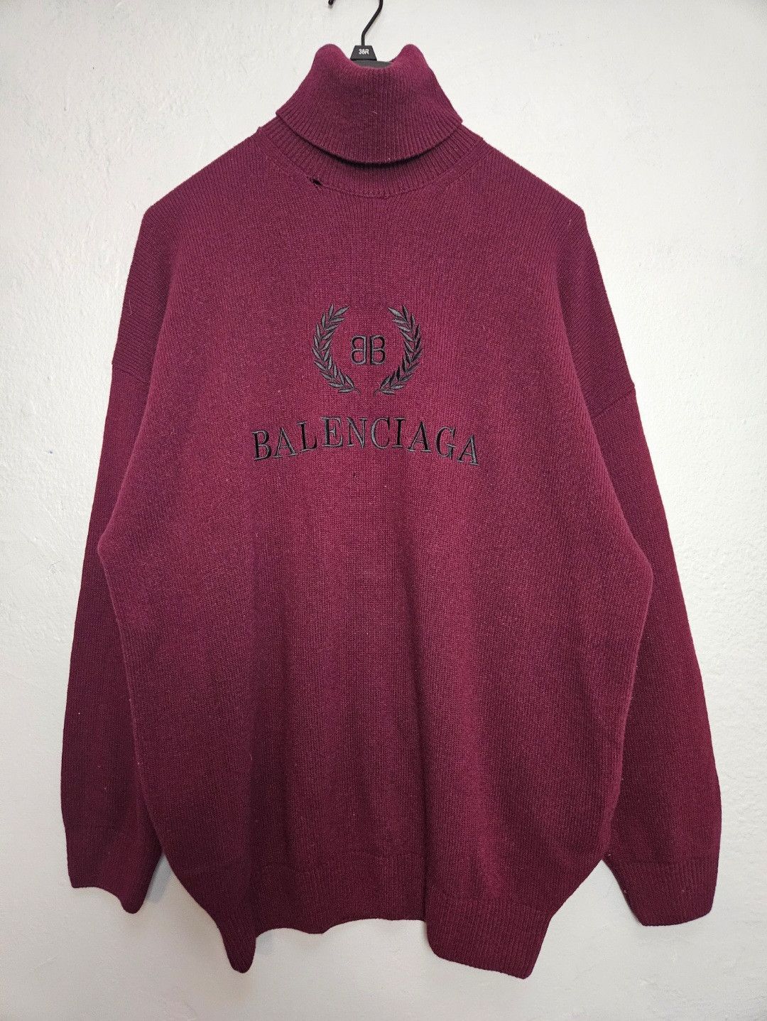 Balenciaga Oversized Red BB Wreath Logo Turtleneck Sweater Size US S / EU 44-46 / 1 - 1 Thumbnail
