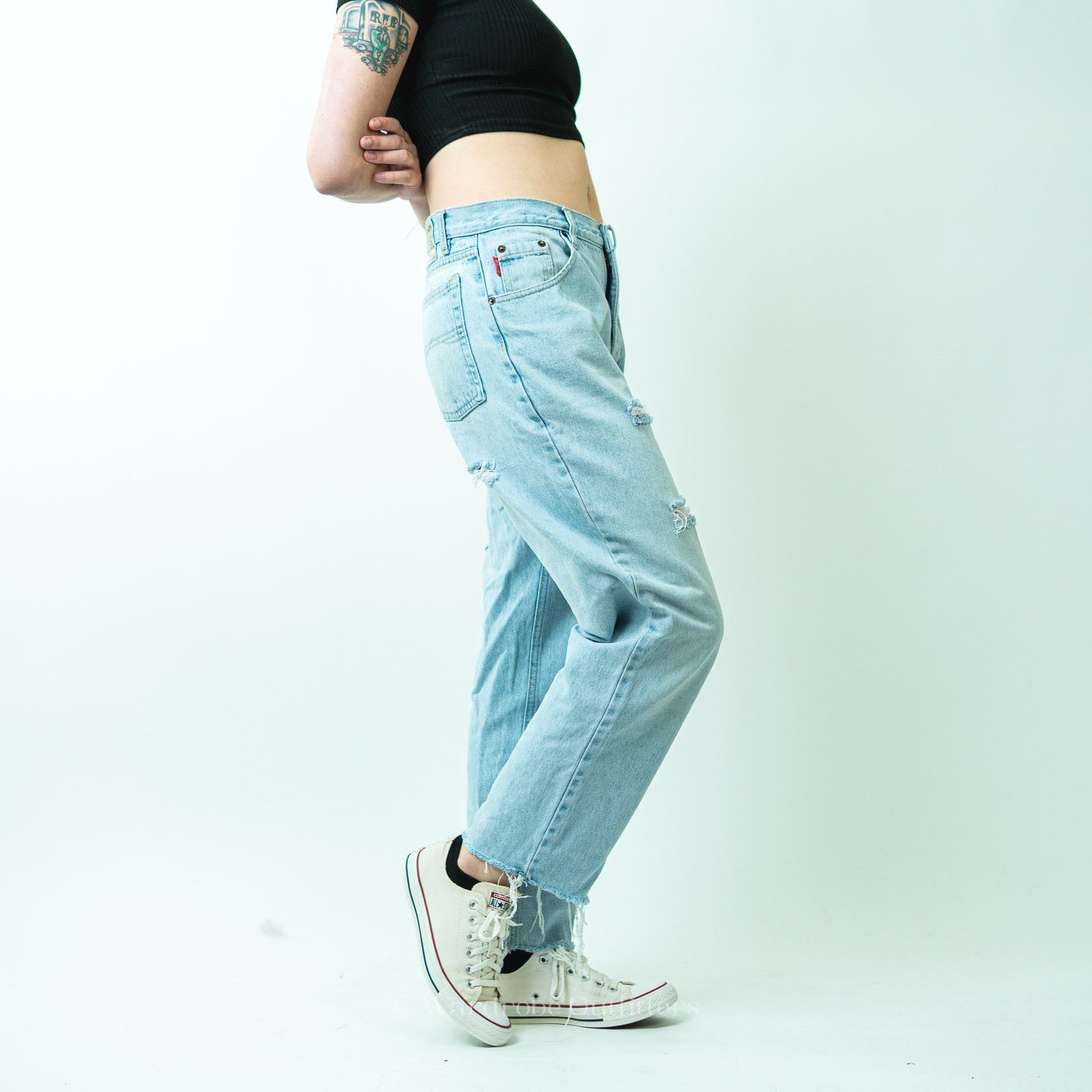 Vintage Vintage 90's Bugle Boy Gold Crest Mom Jeans - 33x30 Size 33" - 9 Thumbnail