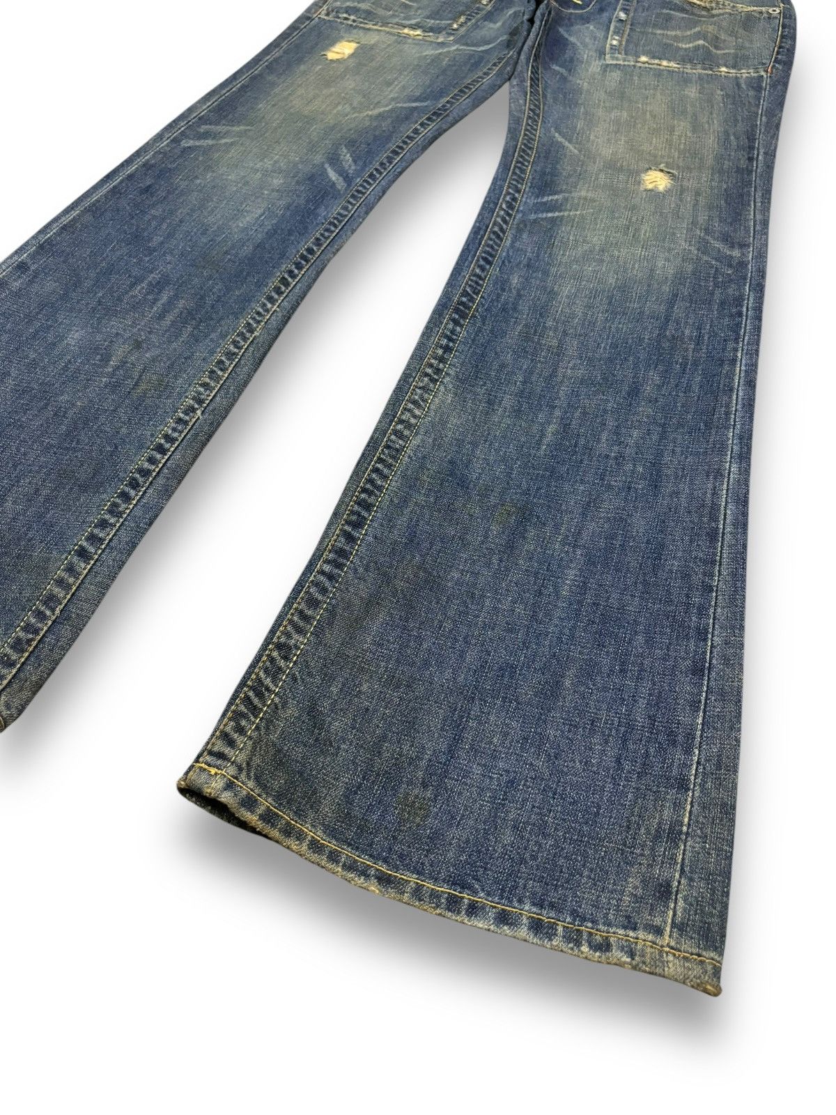 If Six Was Nine Vintage Vanquish Mud Wash Flare Distressed Grunge Jeans Size US 33 - 10 Thumbnail