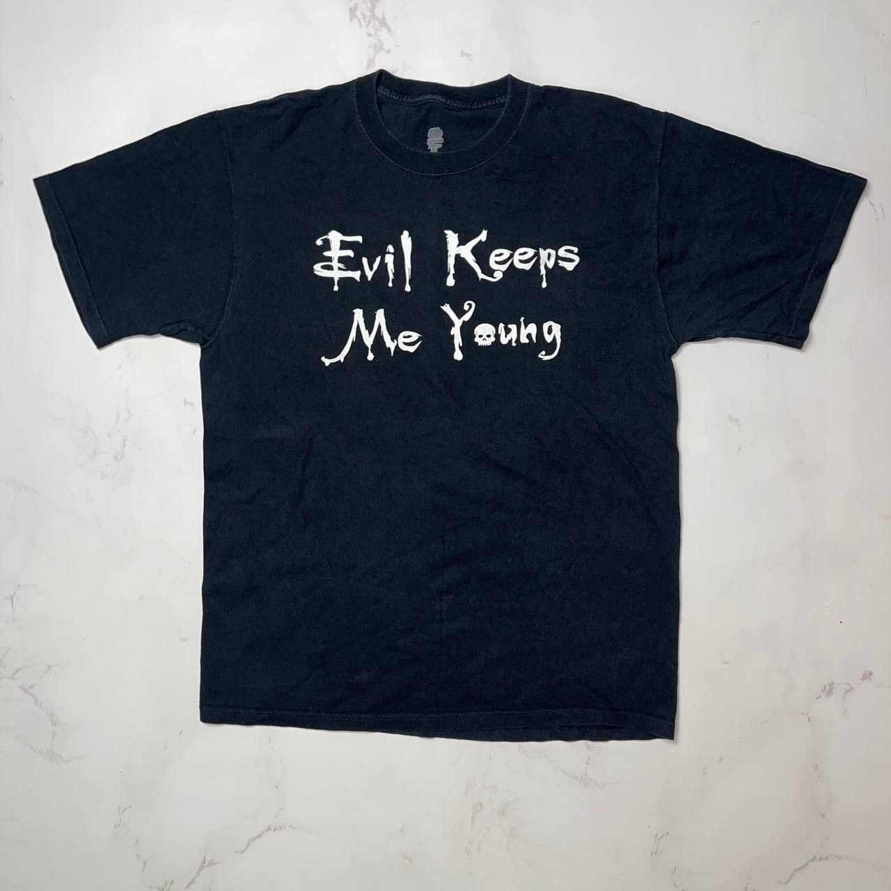 Vintage Evil Keeps Me Young Villain Motto Artist Ray VanTilburg XL Size US XL / EU 56 / 4 - 1 Thumbnail
