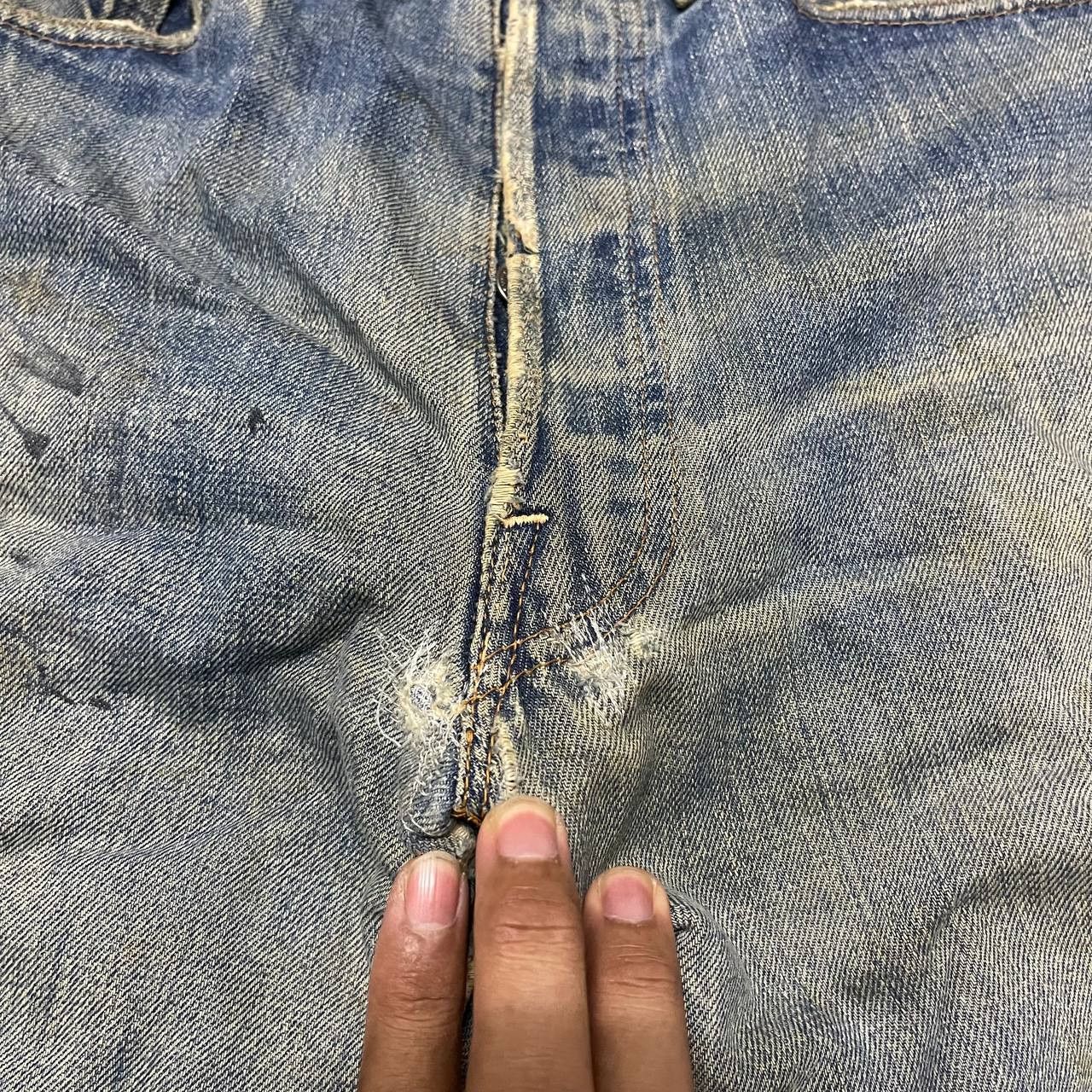 Levi's Vtg Levi's Big E Selvedge Button No.2 Thrashed Cuttoff Denim Size US 32 / EU 48 - 6 Thumbnail