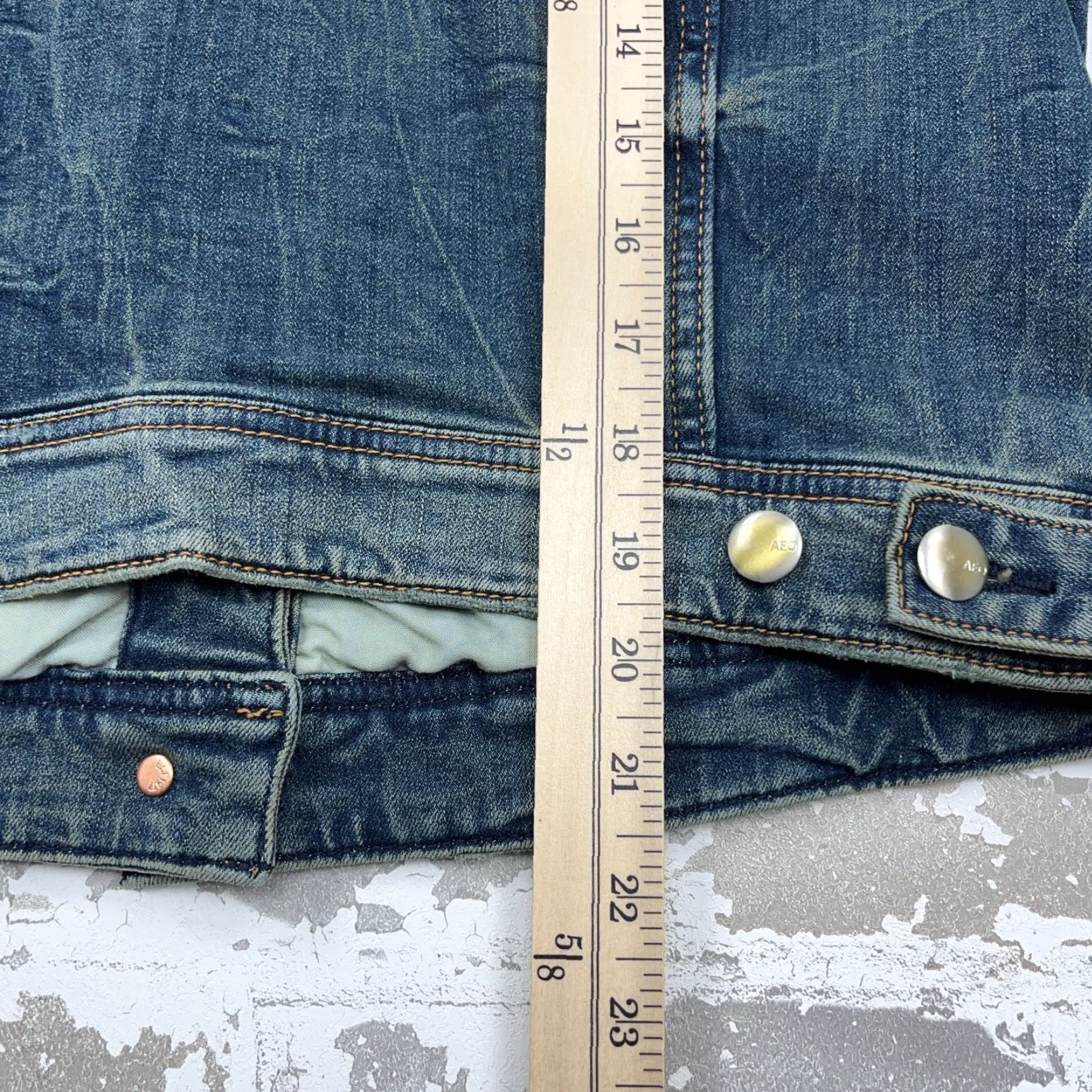American Eagle Outfitters American Eagle Outfitters Denim Jacket Women L Blue Cropped Trucker Retro 80s 90s Biker Style Casual Size 36" / US 14 / IT 50 - 6 Thumbnail