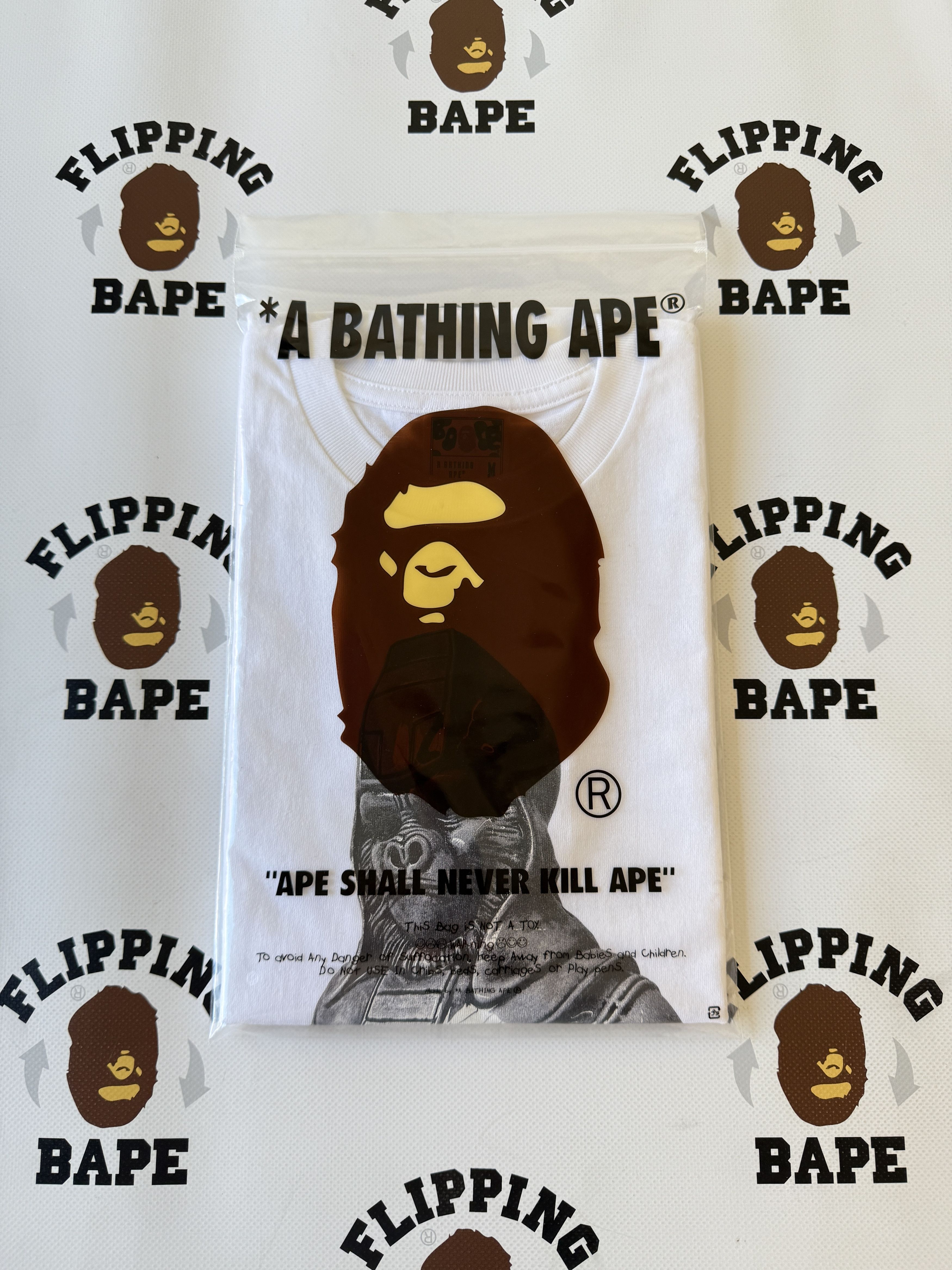 Bape × Neighborhood BAPE GALLERY X NEIGHBORHOOD TEE Size US L / EU 52-54 / 3 - 9 Thumbnail