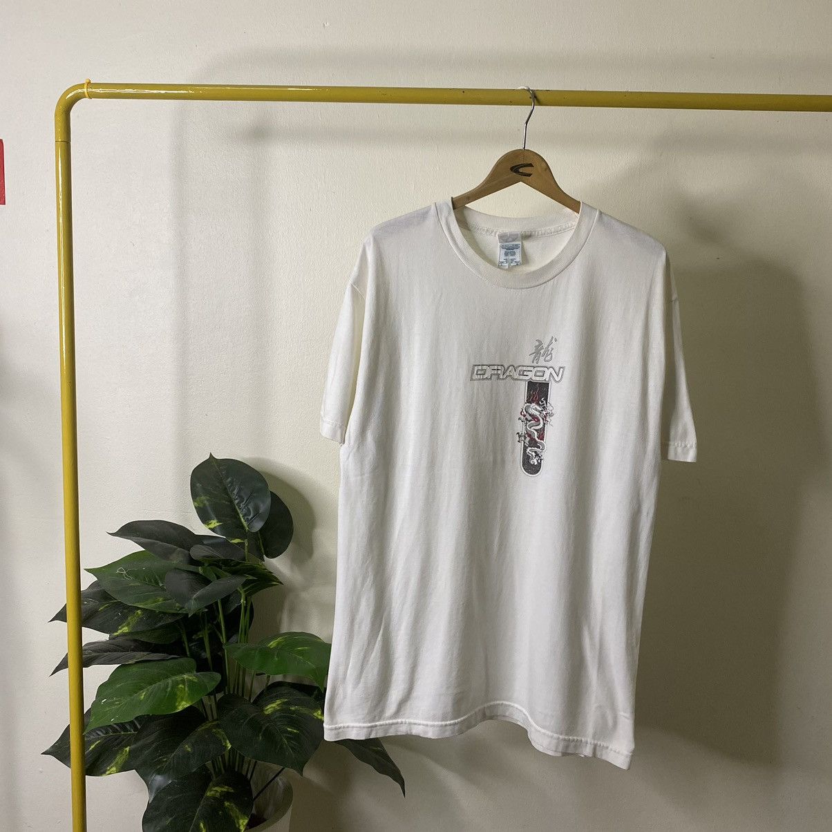 Other Vintage 1990s Dragon Skateboard Skater Tee Size US XL / EU 56 / 4 - 1 Thumbnail