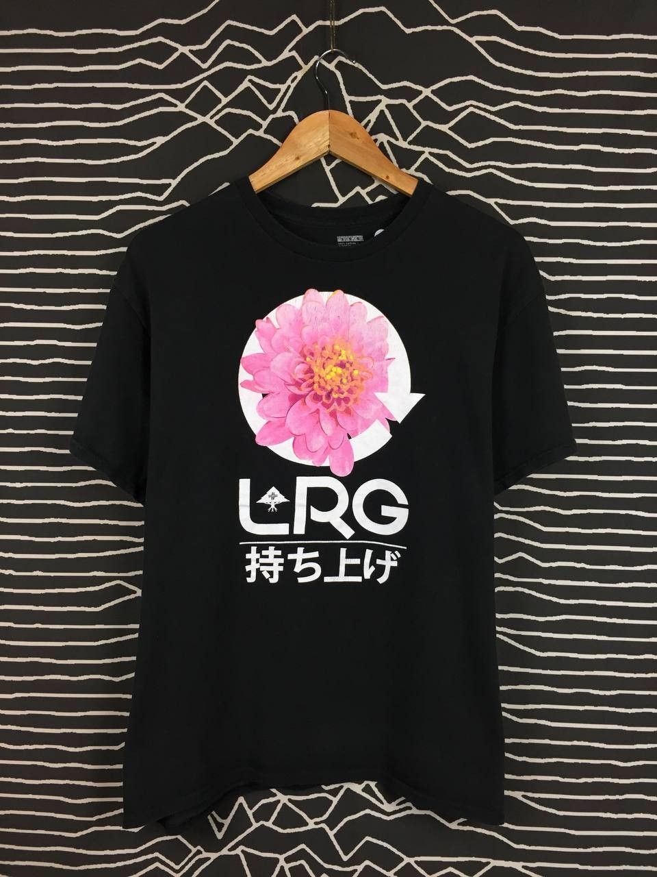 LRG Vtg LRG Lifted Research Group Pink Peony Flower Tee Size US L / EU 52-54 / 3 - 3 Thumbnail