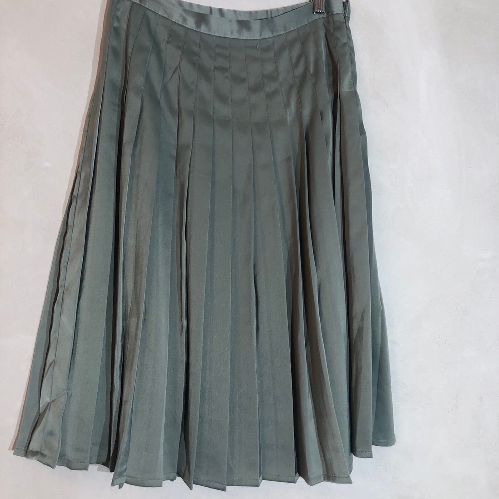 Other Blanc green pleated skirt with adjustable waist strap Size 34" / US 12 / IT 48 - 2 Thumbnail