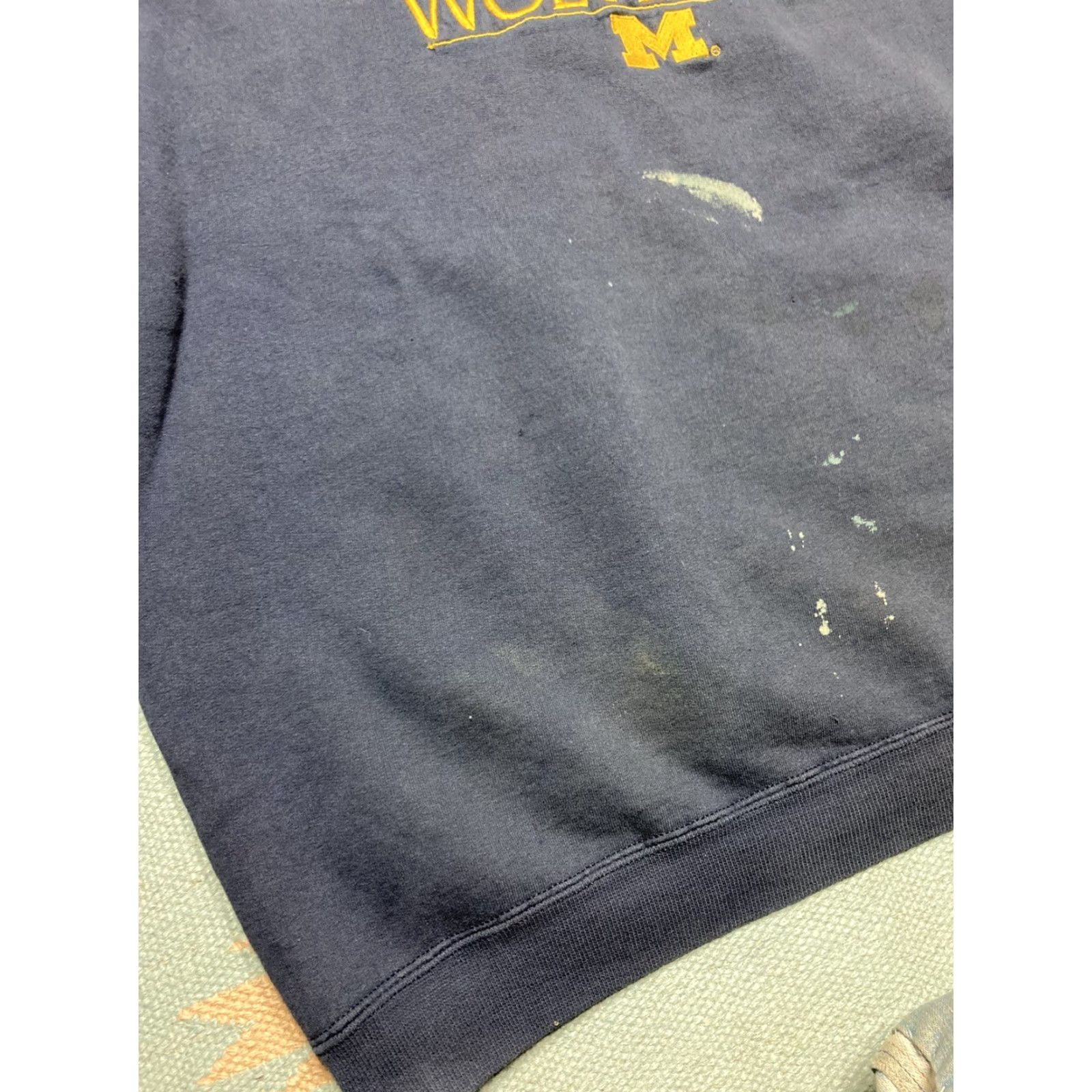 Vintage VINTAGE Sweatshirt Crewneck University Michigan Wolverines Distressed XL Men Blue Pullover Shirt Size US XL / EU 56 / 4 - 3 Thumbnail