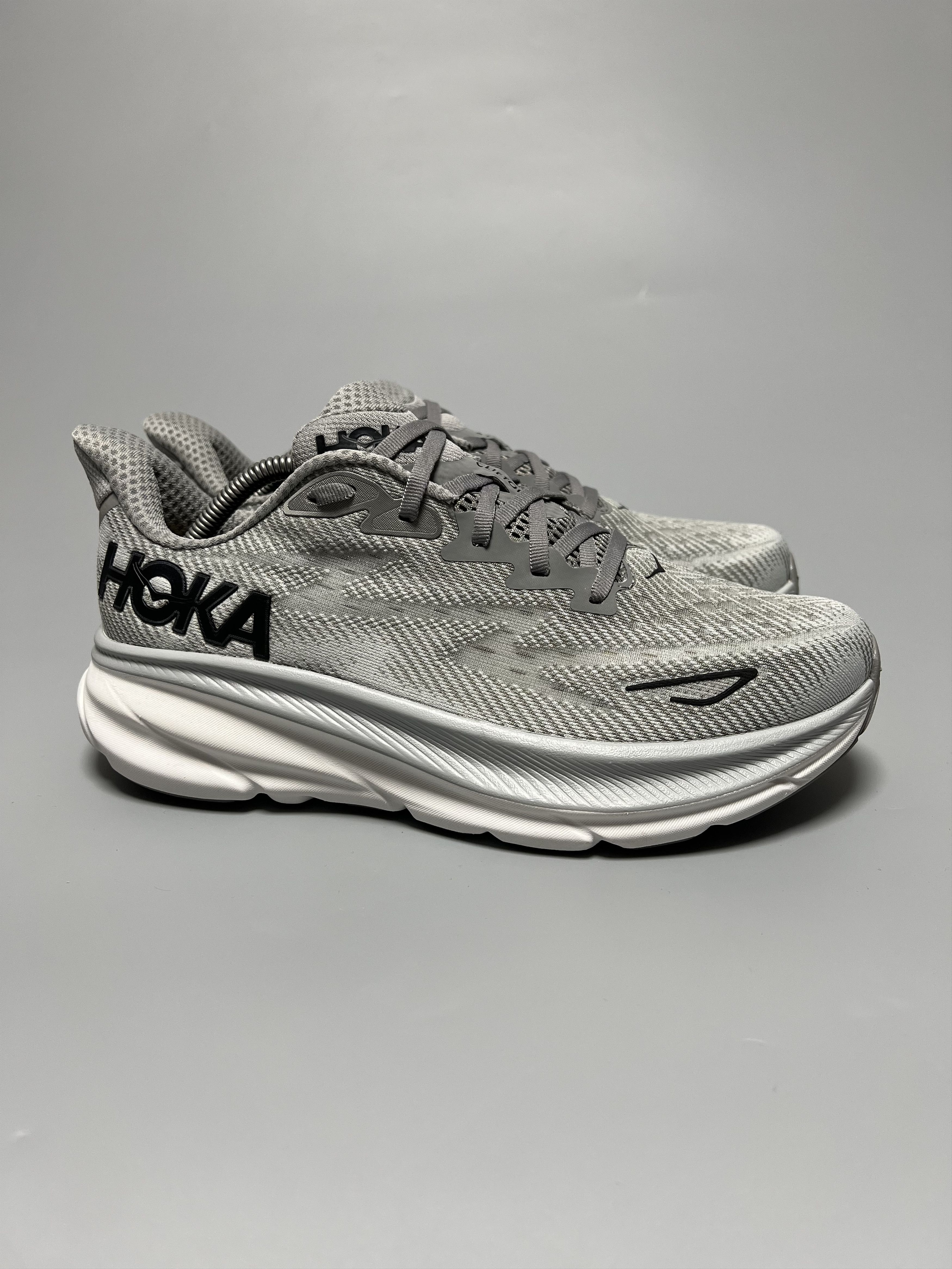 Hoka 9D Hoka One One Clifton 9 Running Shoes 1127895-HMBC Size US 9 / EU 42 - 1 Thumbnail