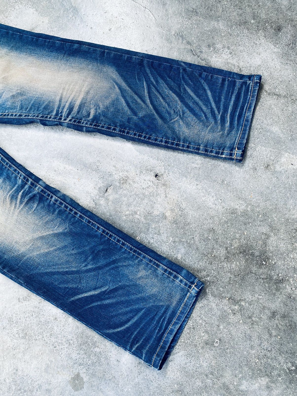 Japanese Brand Vintage Yoshitomo Nara Lolita Pop Art Flared Jeans Pants Size US 30 / EU 46 - 14 Thumbnail