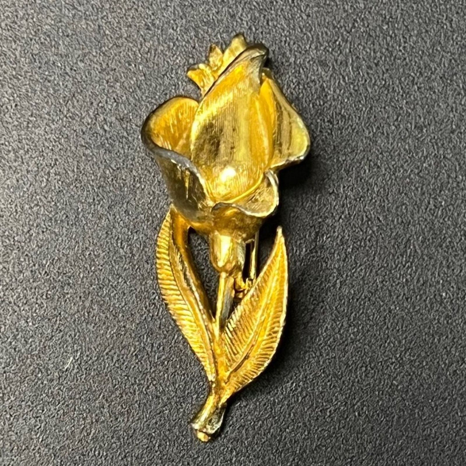 & Other Stories Prov Line – Goldtone Brushed Tulip Brooch Pin, Vintage Size ONE SIZE - 1 Preview
