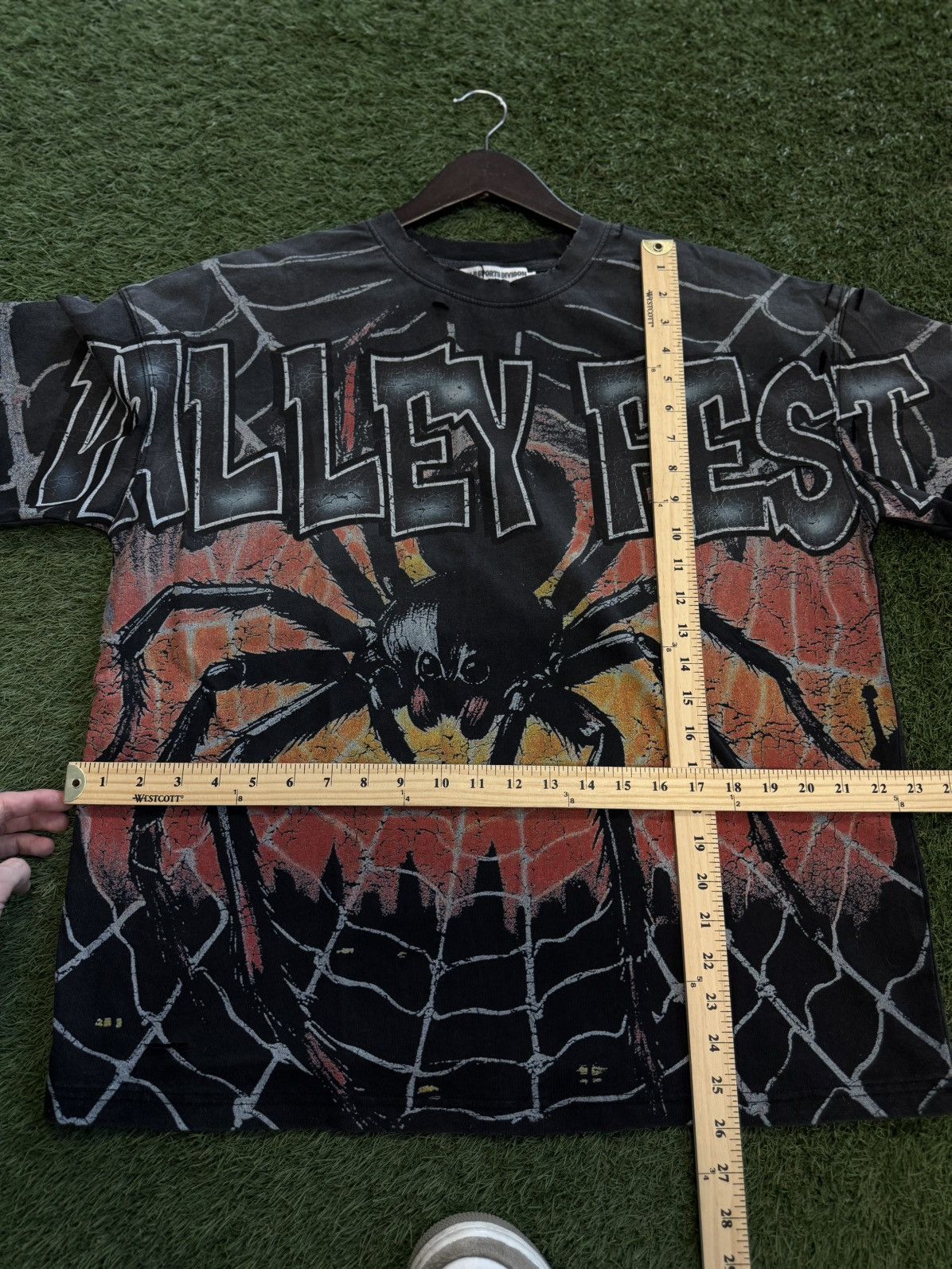Vale Vale Valley Widow Web Tee Shirt Size M Brand New Size US M / EU 48-50 / 2 - 9 Thumbnail