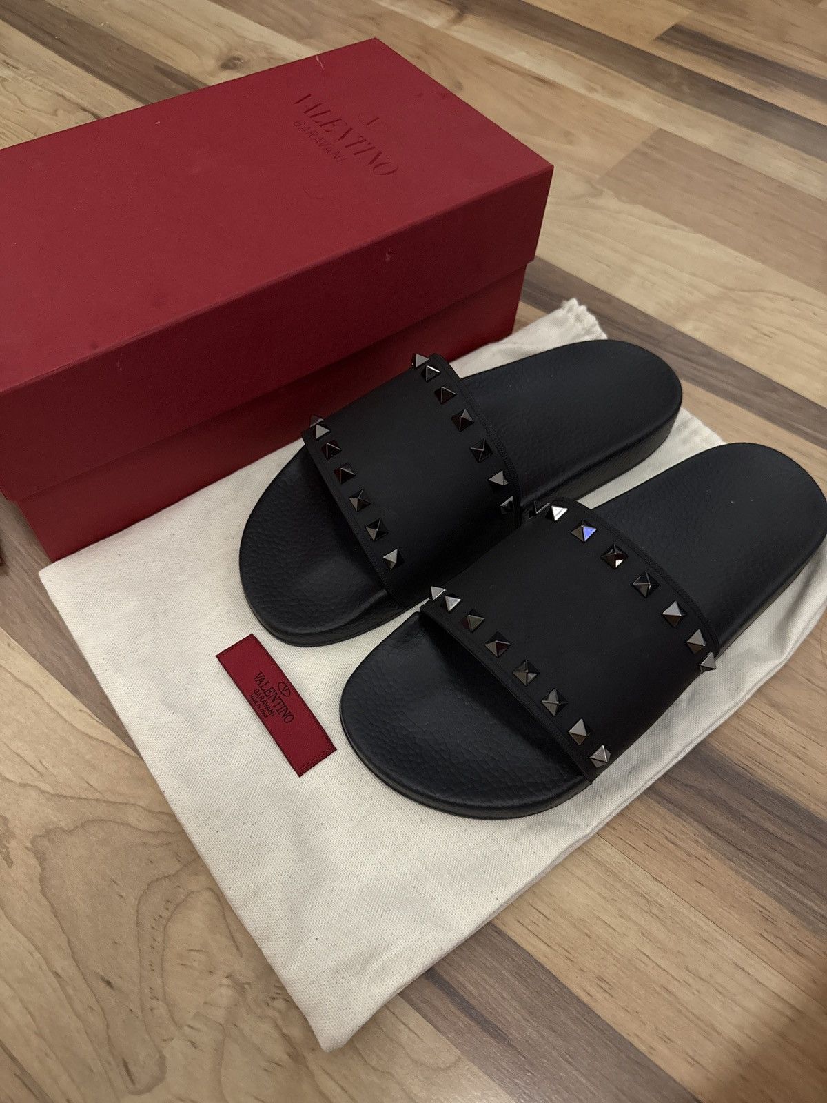 Valentino COOLSIDE POOL SLIDES | Grailed