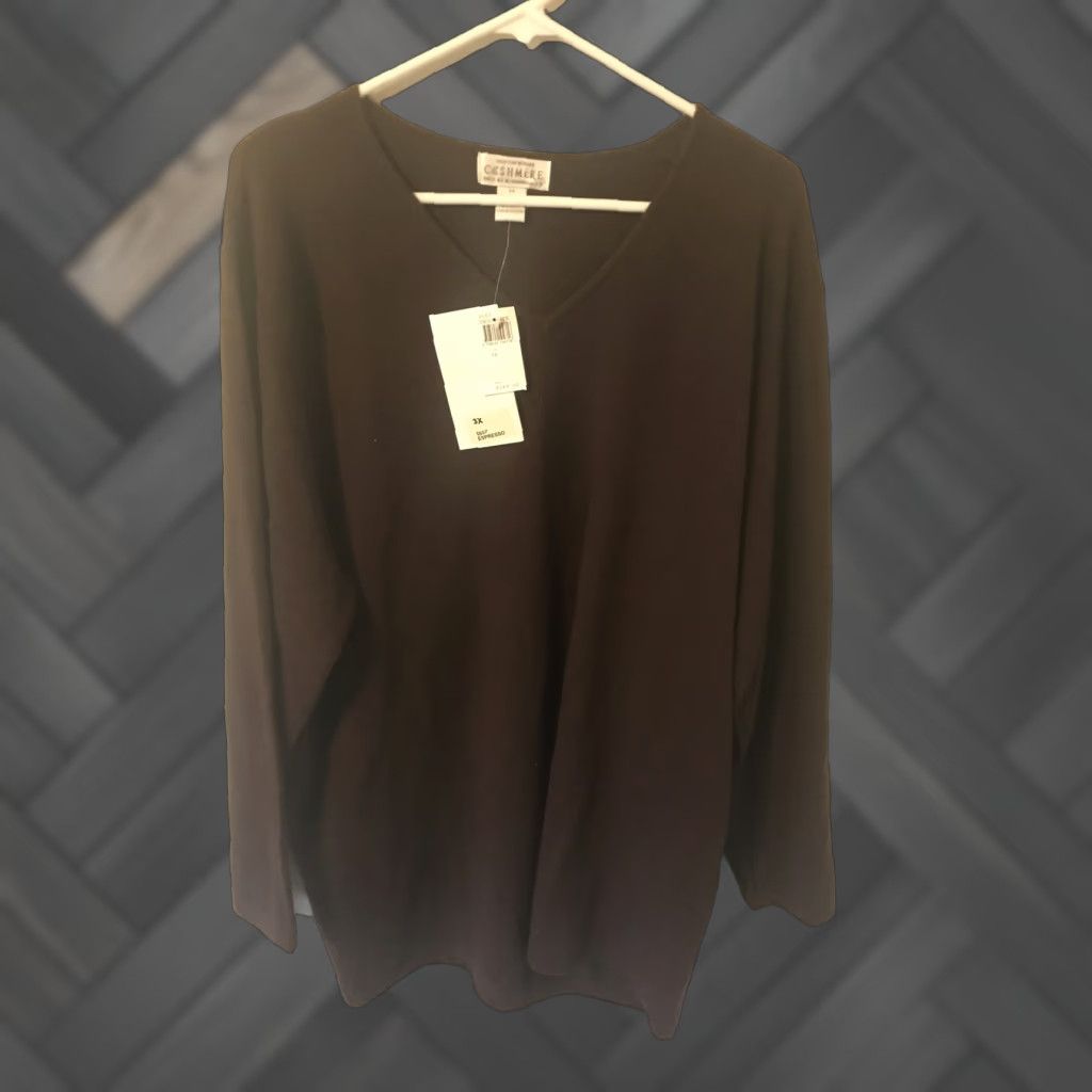 Bloomingdale's Bloomingdale's Cashmere Sweater V-Neck Long Sleeve 3X Brown Raglan Logo Pullover All Seasons Casual Womens Size XXL / US 16-18 / IT 52-54 - 1 Thumbnail