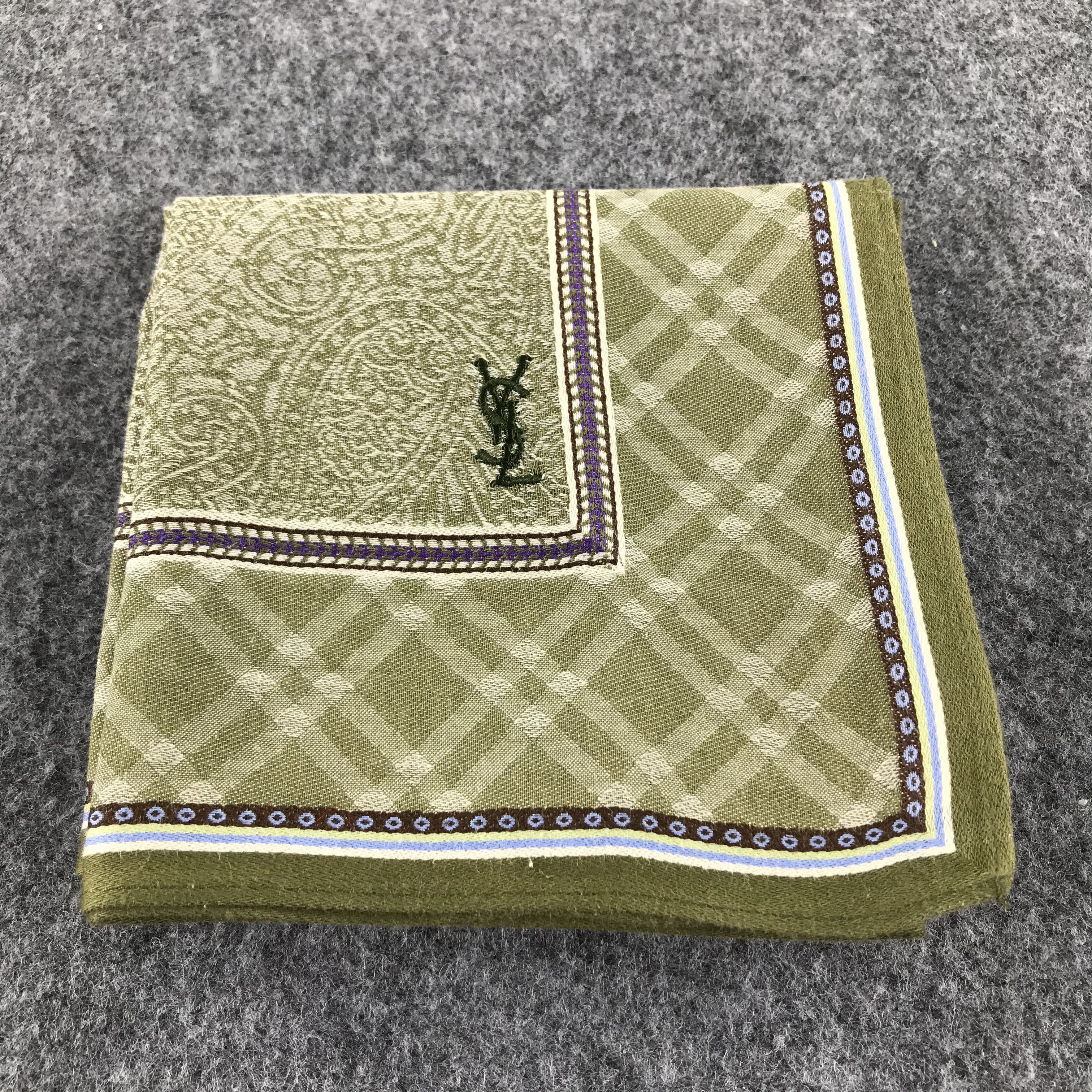 Yves Saint Laurent YSL Paisley Handkerchief Neckerchief Bandana H183 Size ONE SIZE - 7 Thumbnail