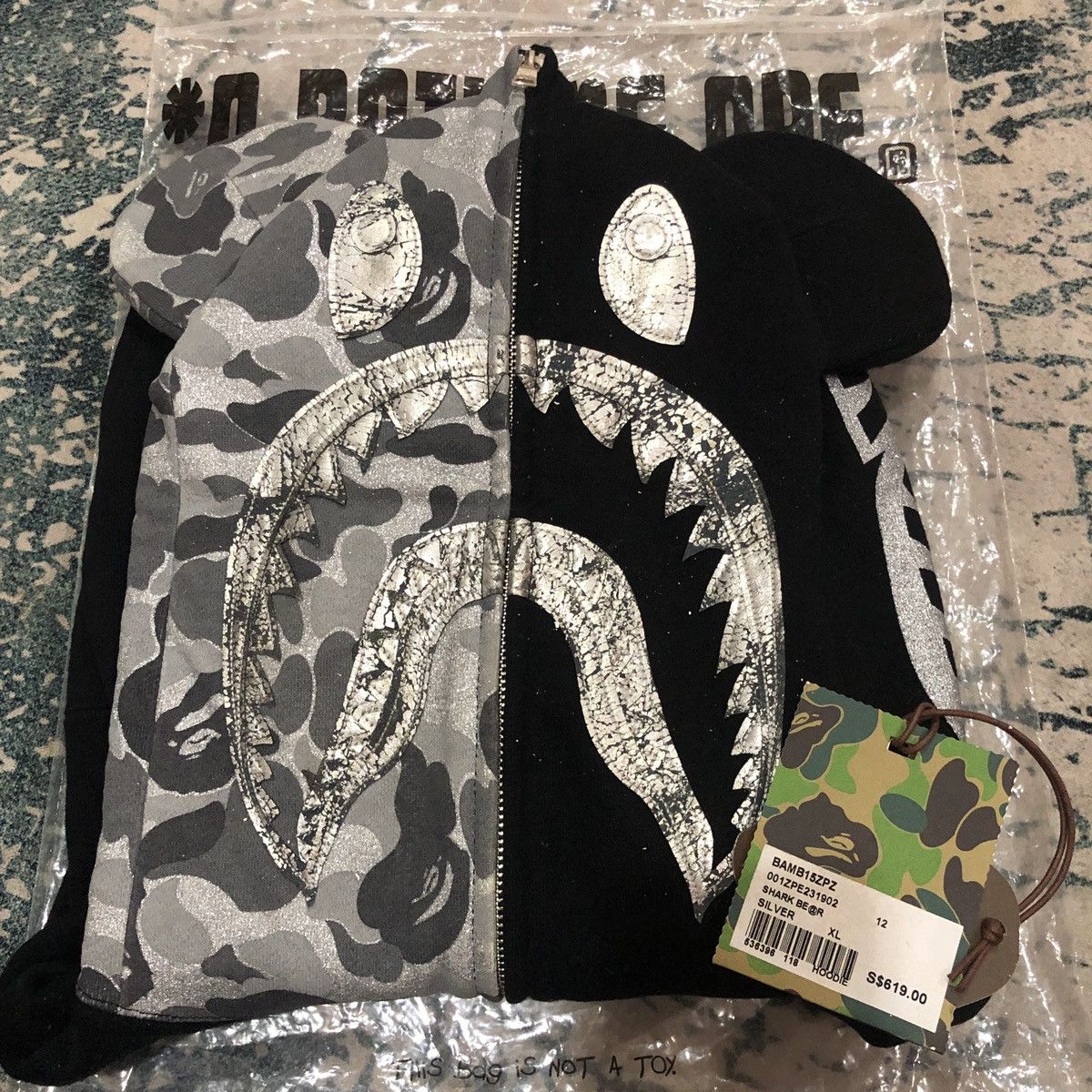 Bape Bape Shark Bear Full Zip Hoodie Bearbrick Medicom Toy Size US XL / EU 56 / 4 - 1 Thumbnail