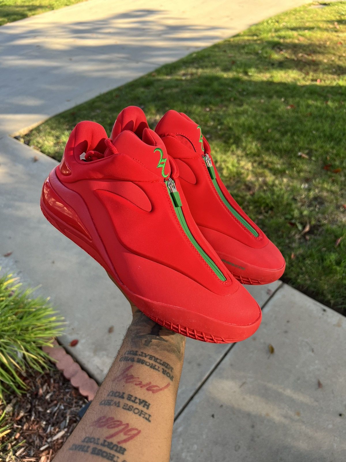 Converse Converse SHAI 001 “Winter Reds” Size US 10.5 / EU 43-44 - 2 Thumbnail
