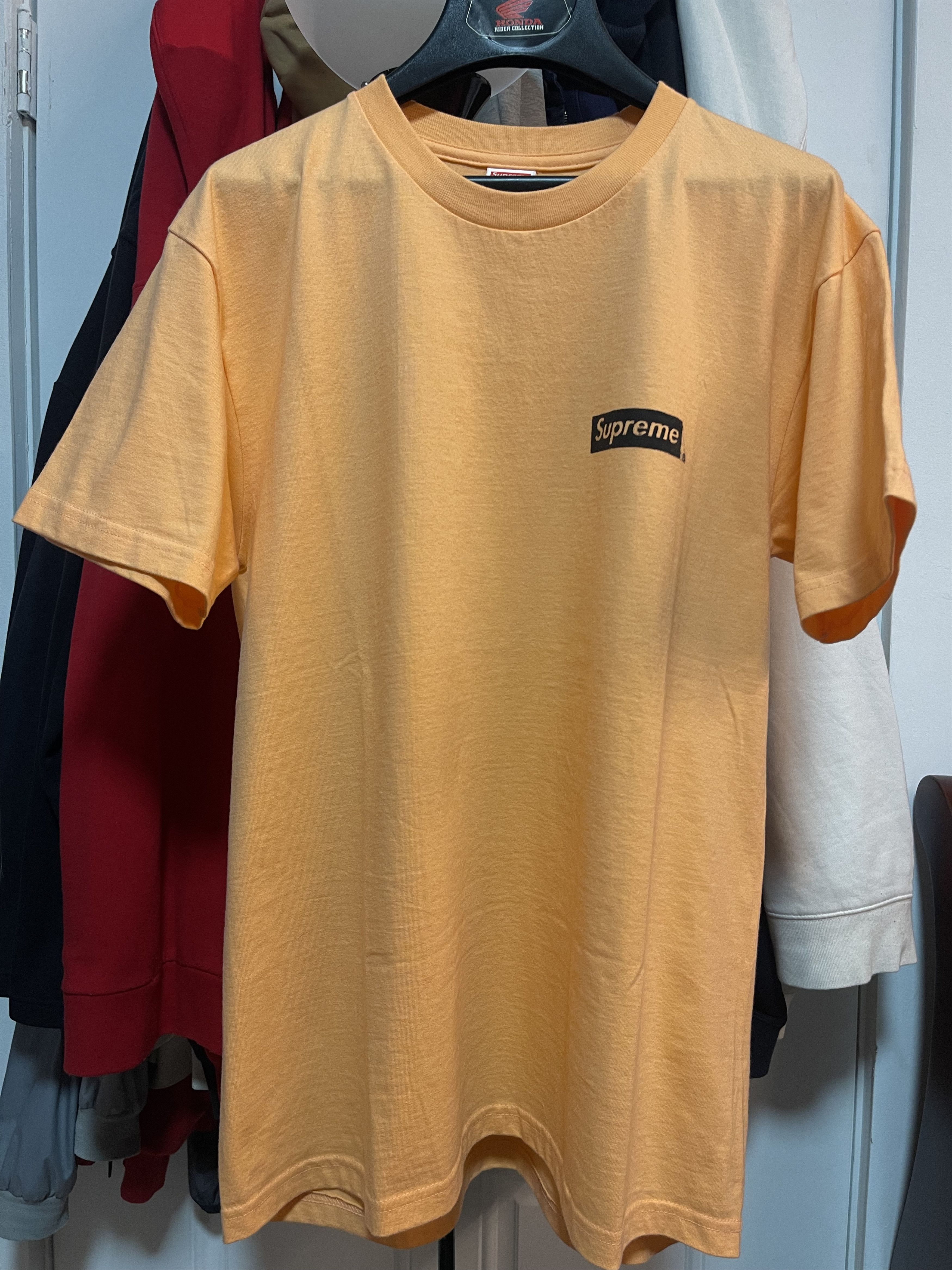 Supreme Spiral Tee Size Medium