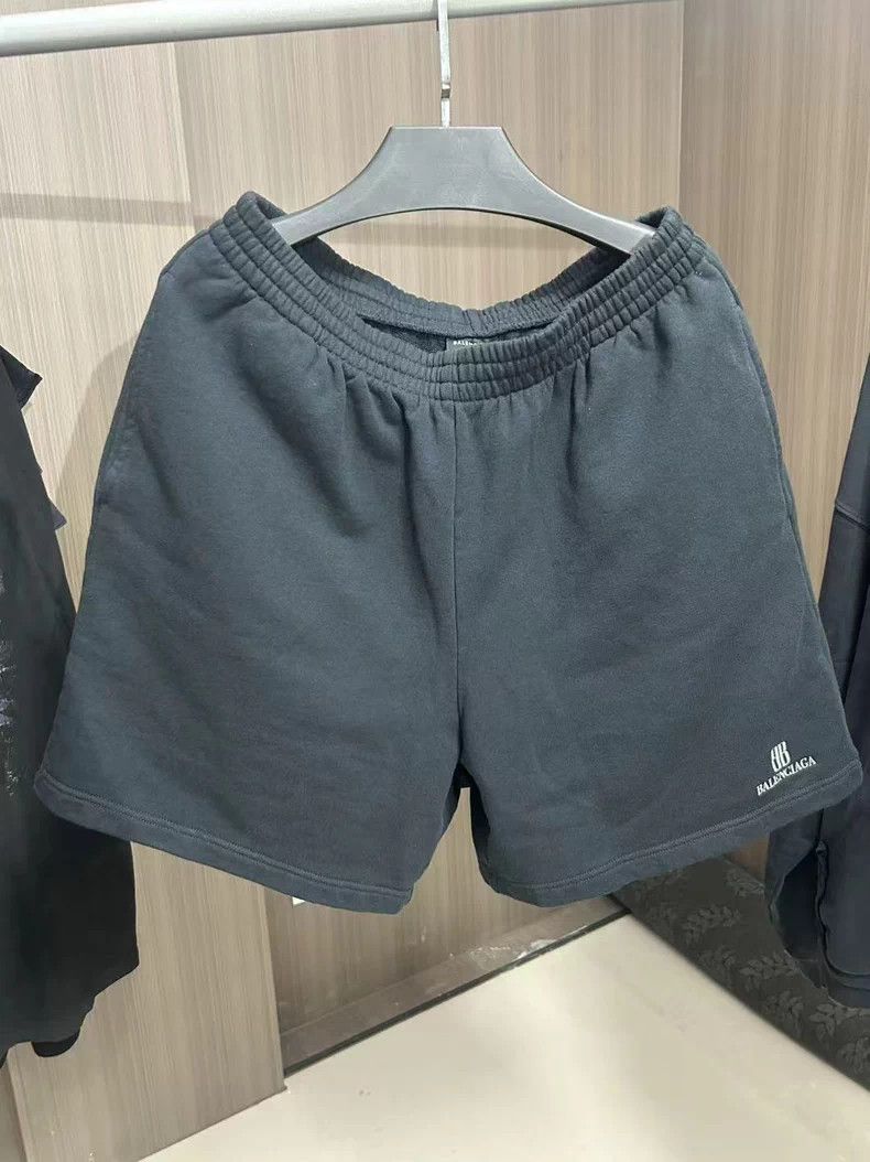 Balenciaga Embroidered Logo BB Shorts - dmc