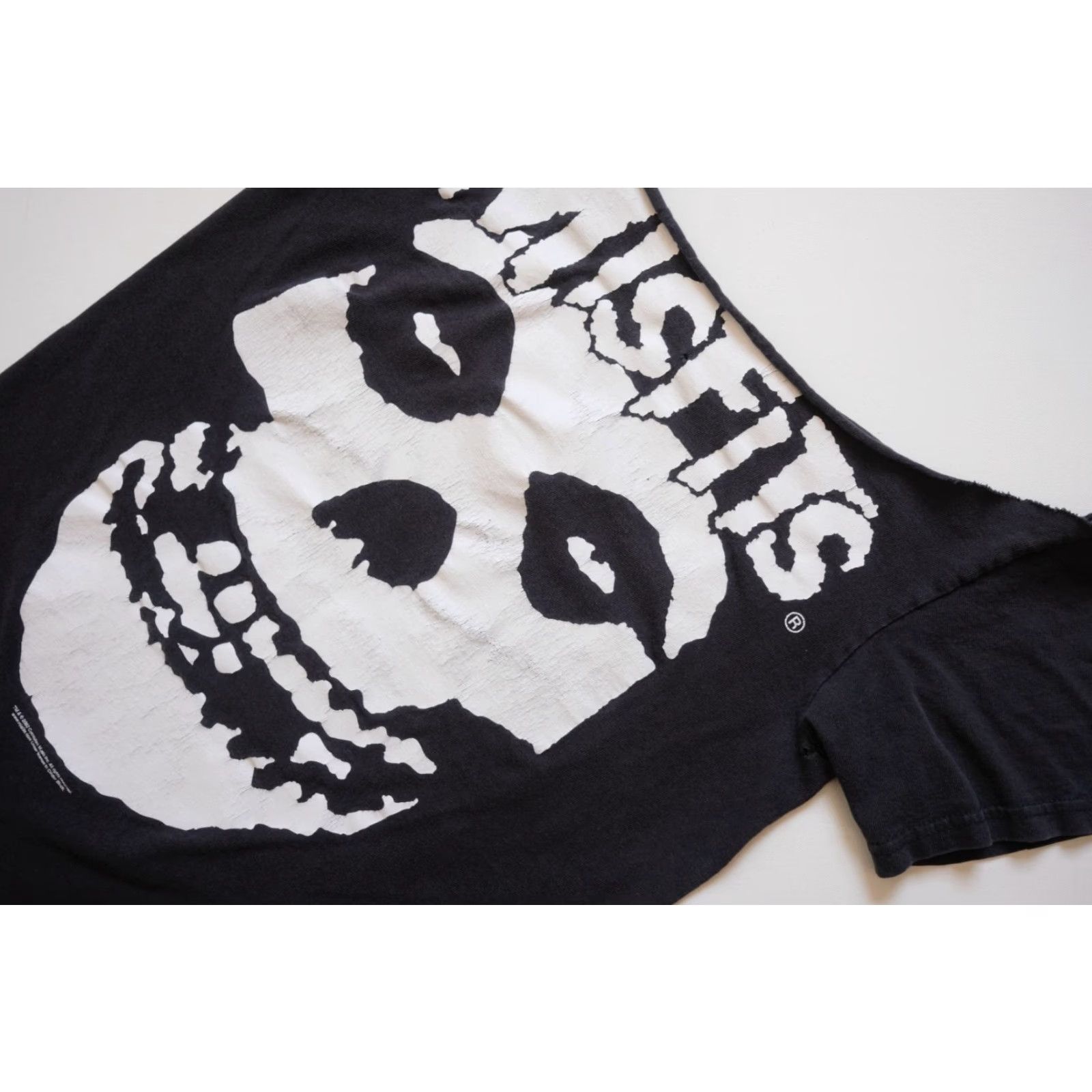 Vintage VINTAGE Misfits T-Shirt Size US L / EU 52-54 / 3 - 5 Thumbnail