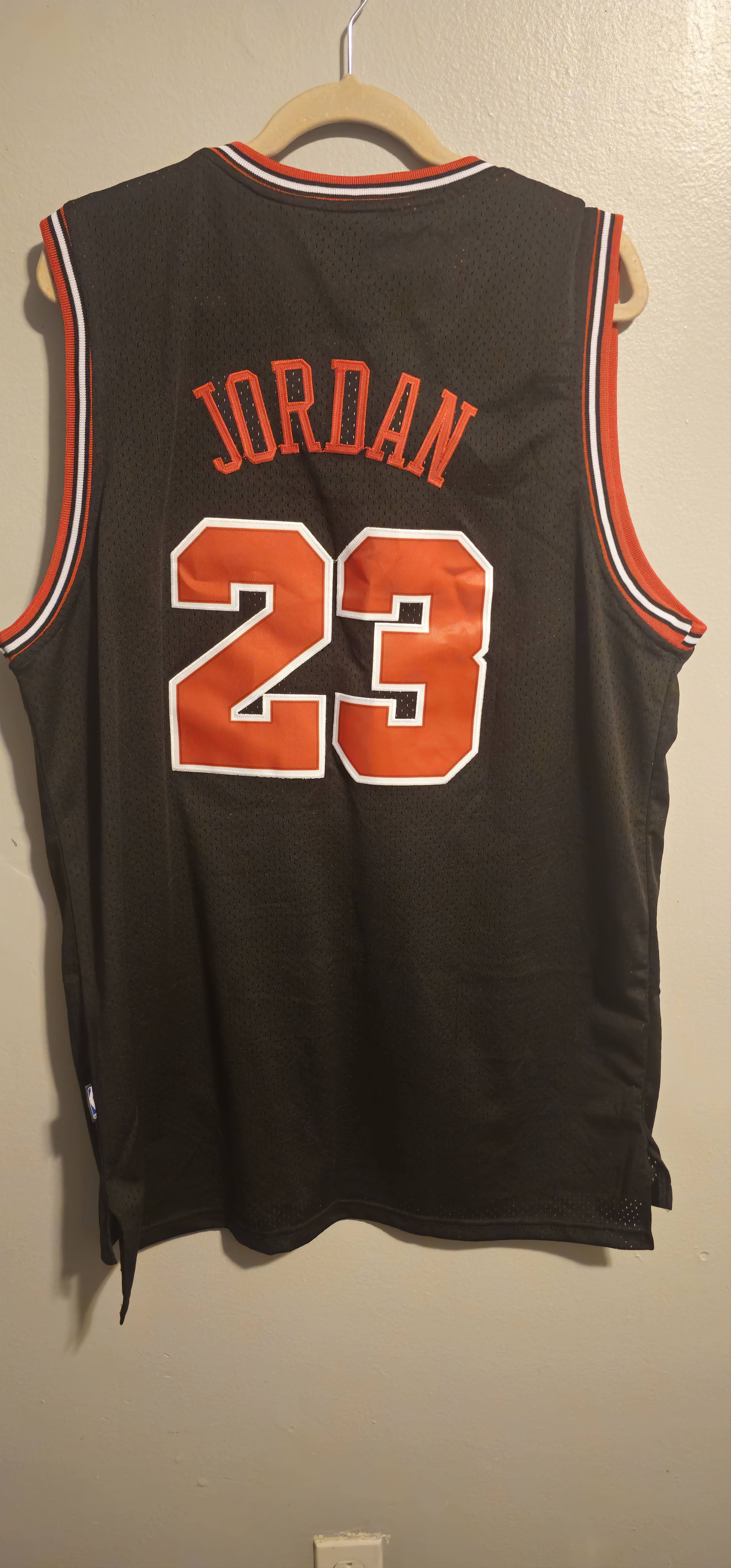 Jordan Brand × NBA Chicago Bulls Michael Jordan 23 Men's Jersey Size US XXL / EU 58 / 5 - 1 Thumbnail