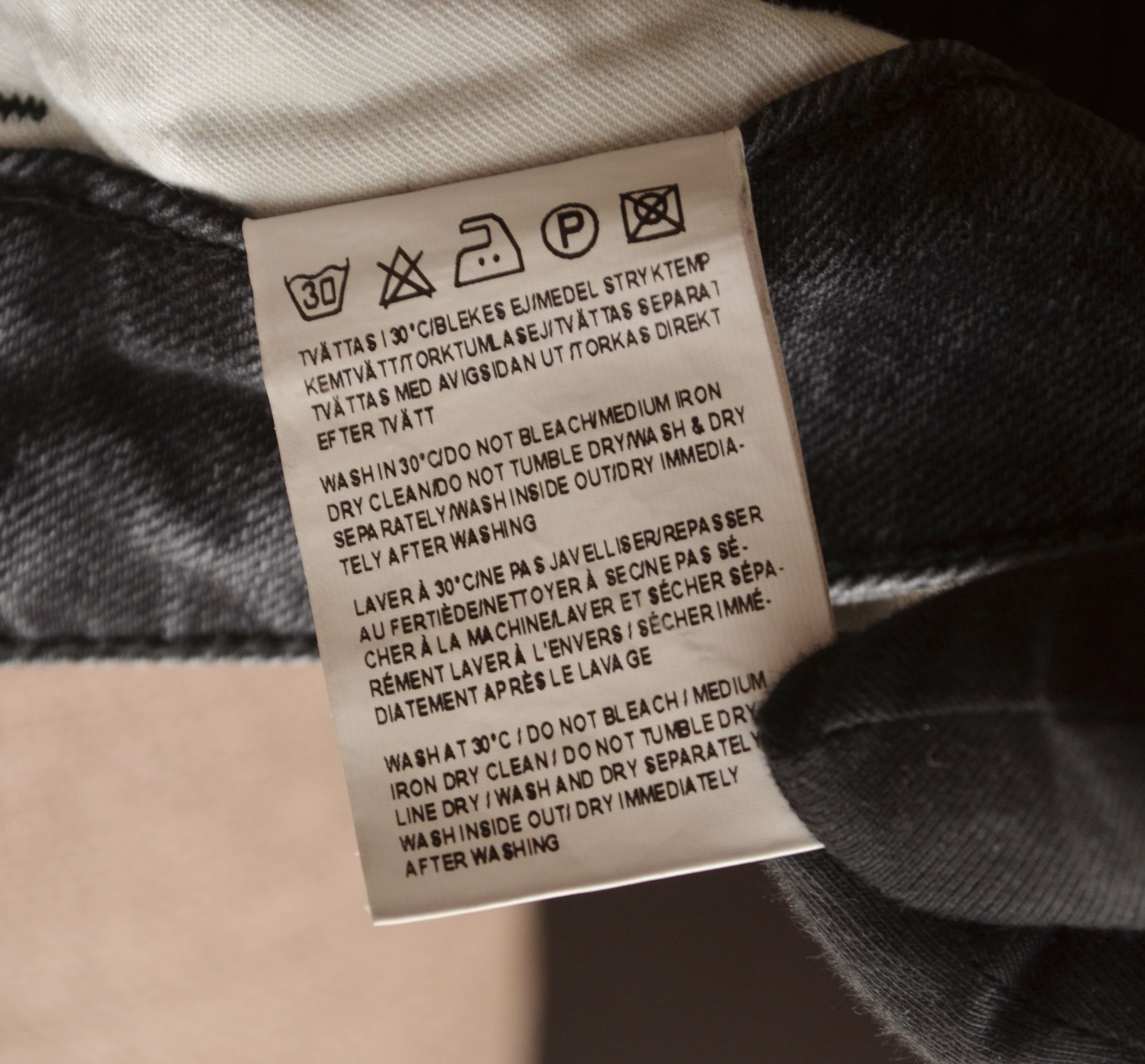 Acne Studios Acne Studios Needle Wet Cash Black Denim Jeans Size W30 L32 Size US 30 / EU 46 - 11 Thumbnail