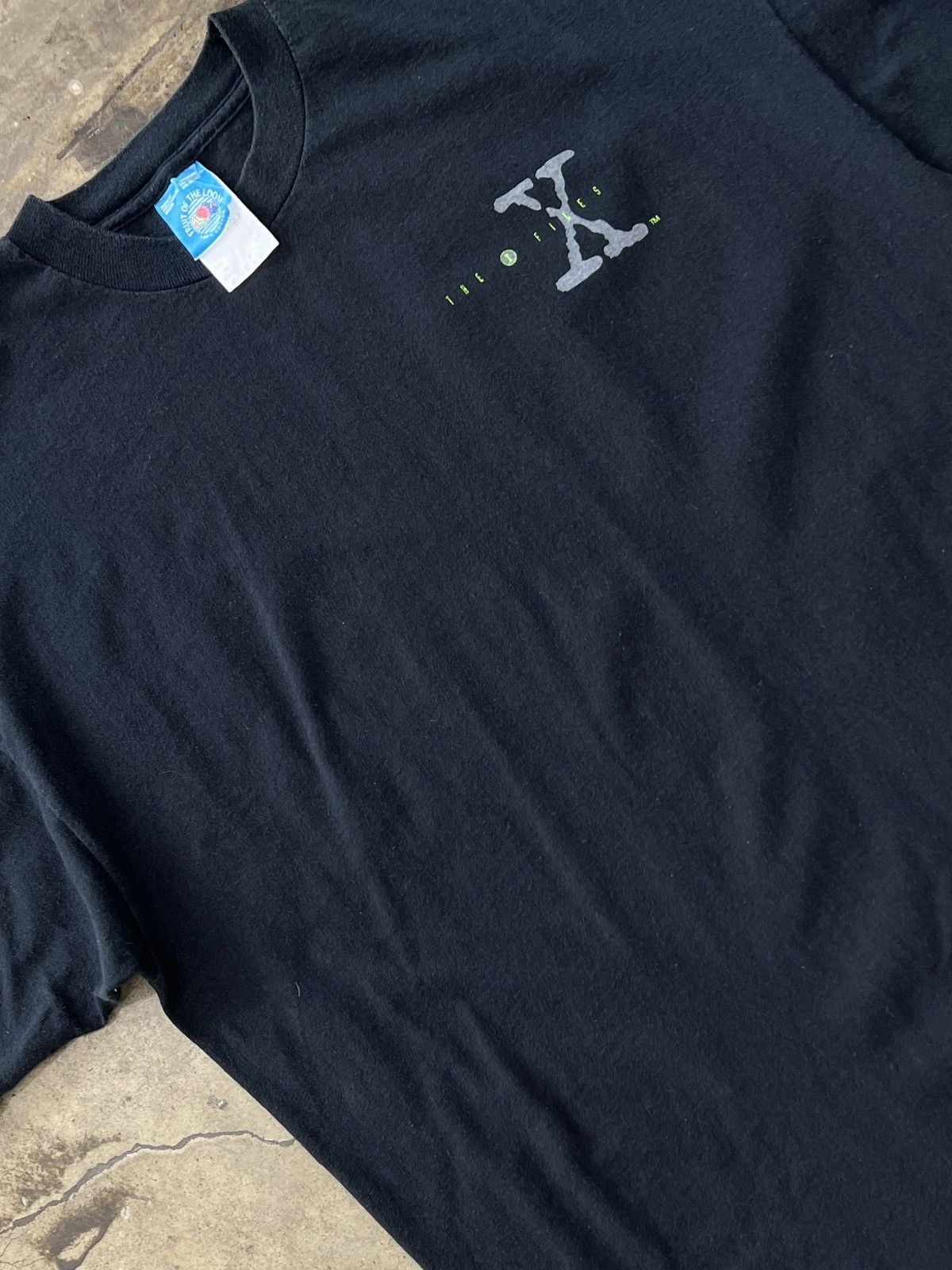 Vintage Vintage 1994 X Flies Handprint TV Tee Single Stitch XL Size US XL / EU 56 / 4 - 4 Thumbnail