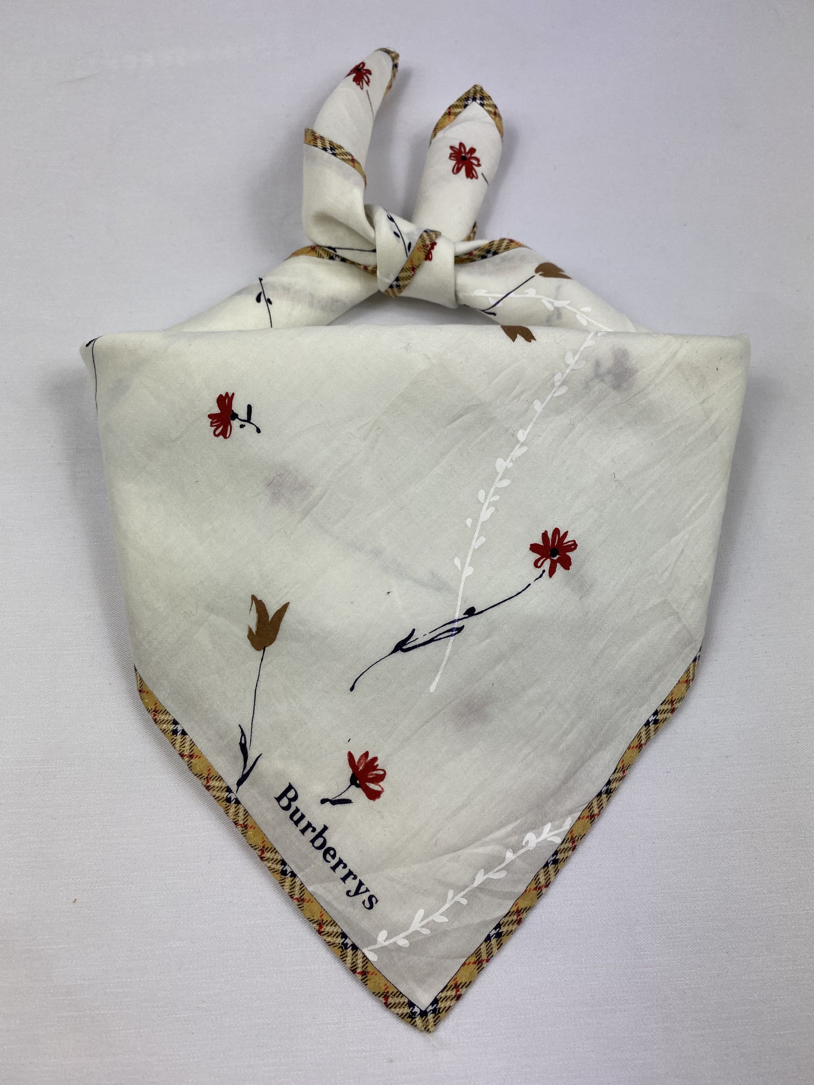 Burberry Burberry Handkerchief / Bandana / Neckerchief Size ONE SIZE - 1 Thumbnail
