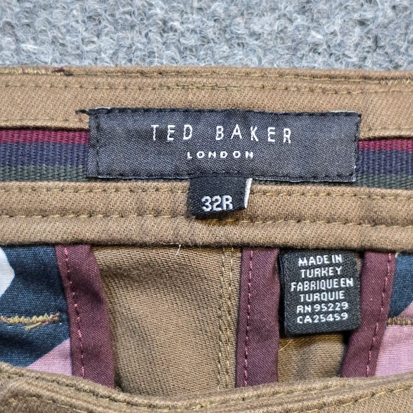 Ted Baker Ted Baker Pants Mens 32 Brown Pleated Cuffed Cropped Classic Casual Preppy Shirt? Size US 32 / EU 48 - 4 Thumbnail