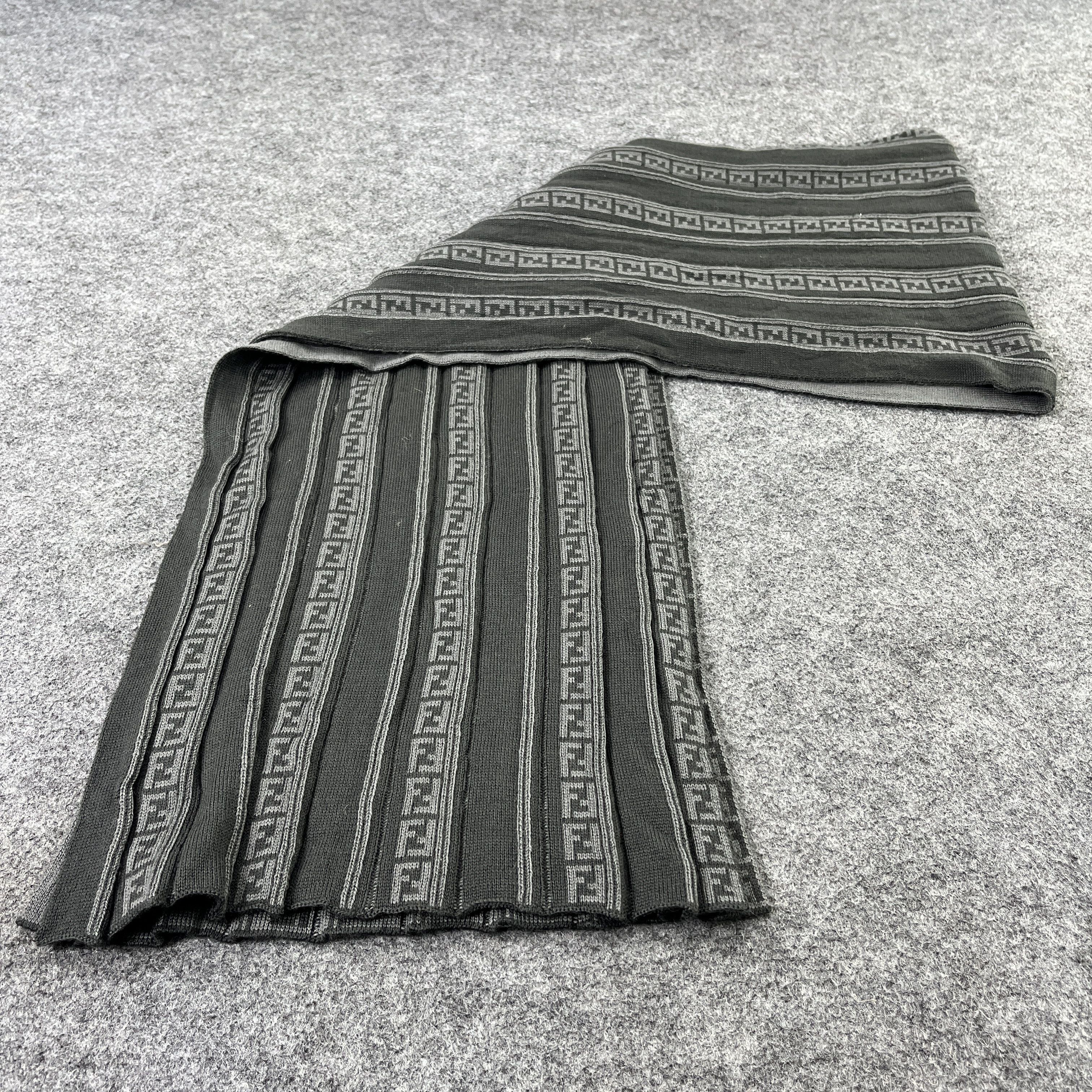 Fendi Fendi Scarf / Muffler / Neckwear T1260 Size ONE SIZE - 3 Thumbnail