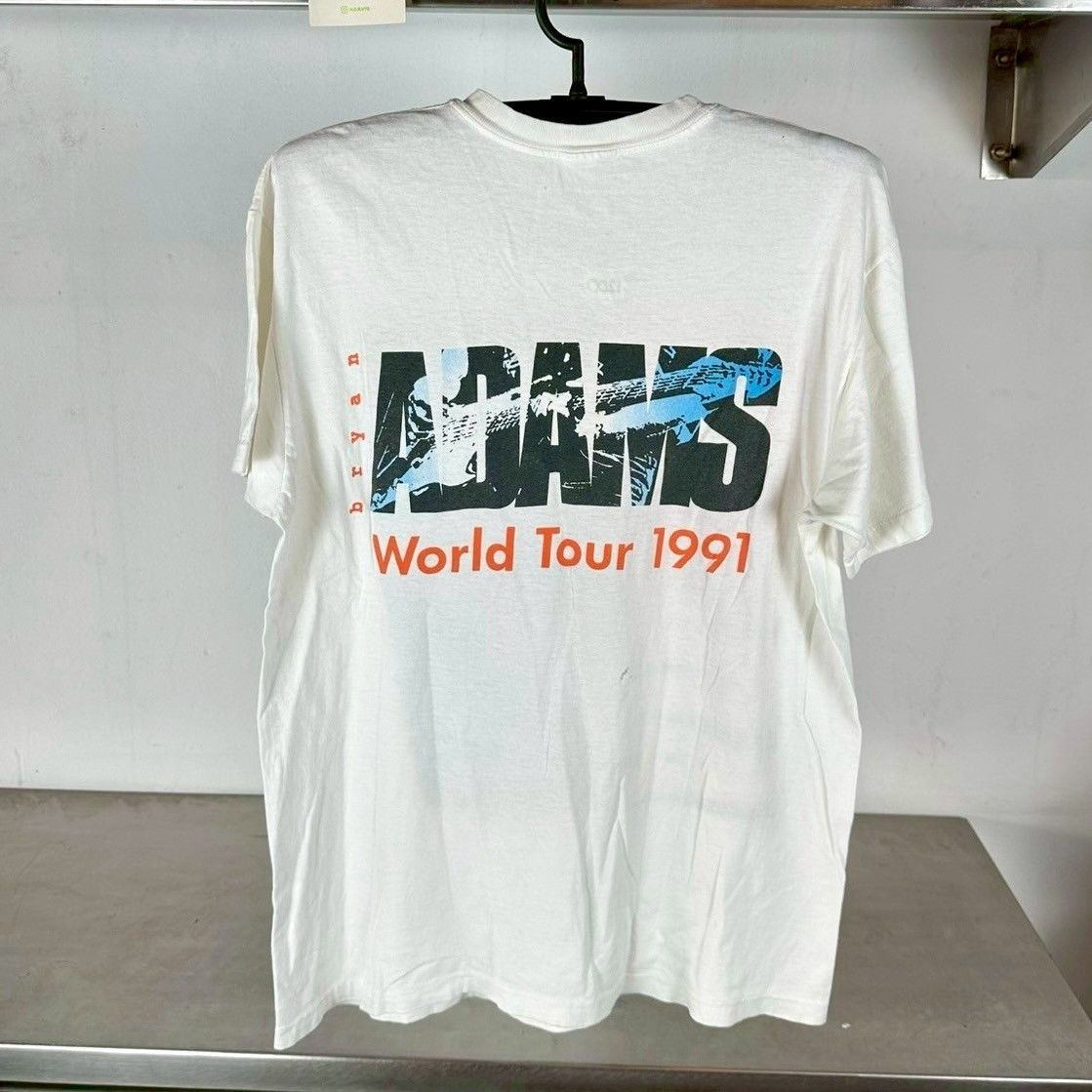 Vintage Vintage 1991 Bryan Adams World Tour Canadian Singer T-Shirt Size US L / EU 52-54 / 3 - 4 Thumbnail
