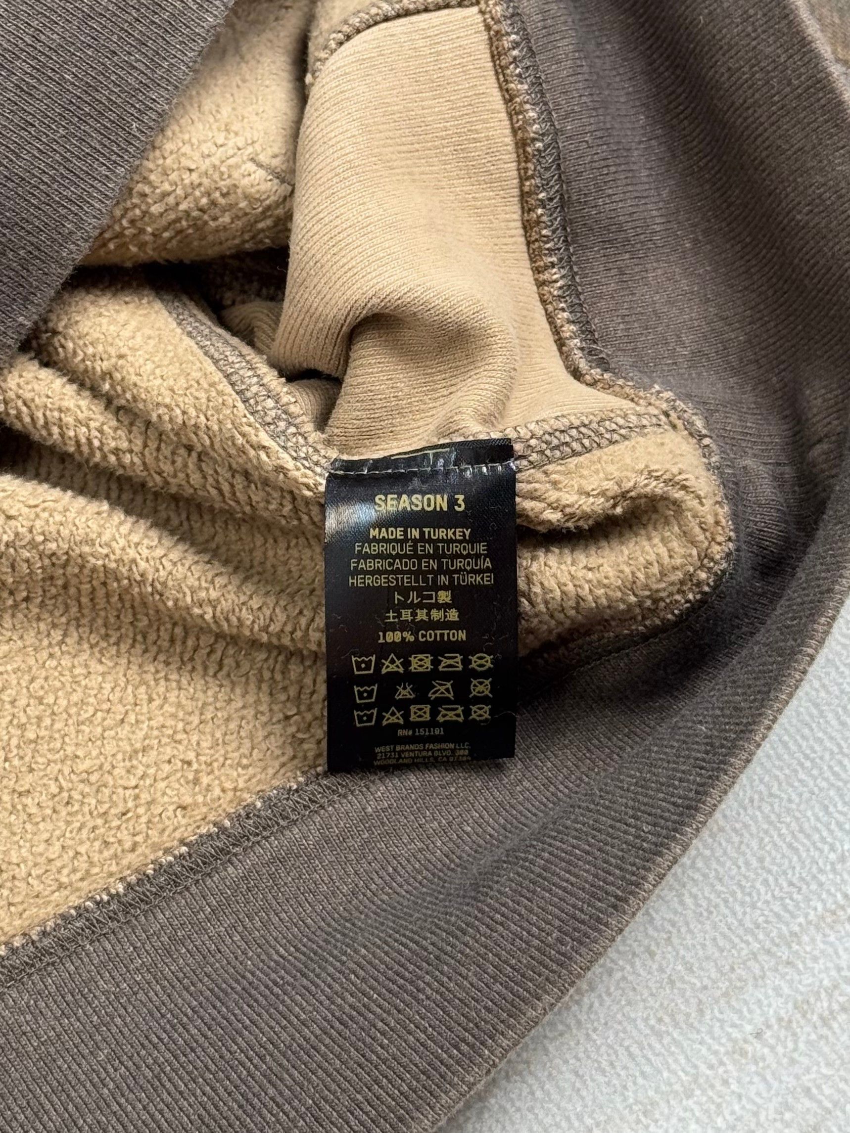 Yeezy New with Tag* YEEZY Season 3 Camo Hoodie in Camo Print 2016 Size US S / EU 44-46 / 1 - 8 Thumbnail
