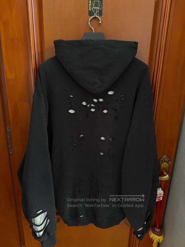 Balenciaga Balenciaga Big Destroyed Black Sweatshirt Size US XXS / EU 40 - 2 Thumbnail