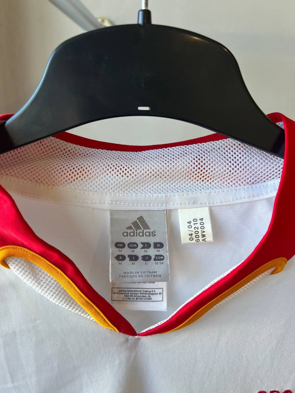 Adidas 2004/06 SPAIN NATIONAL TEAM AWAY SOCCER FOOTBALL JERSEY M Size US M / EU 48-50 / 2 - 5 Thumbnail