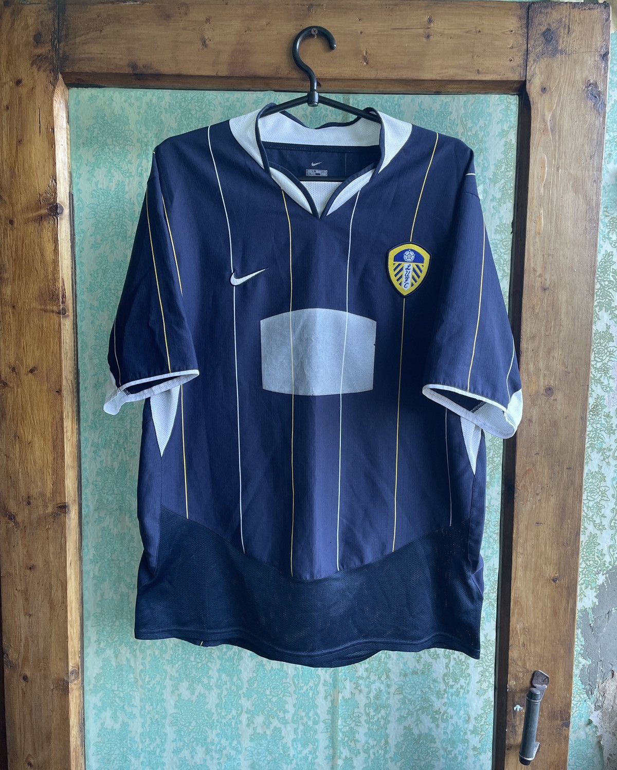 Nike LEEDS UNITED 2003/04 AWAY FOOTBALL SHIRT SOCCER JERSEY NIKE Size US M / EU 48-50 / 2 - 1 Thumbnail