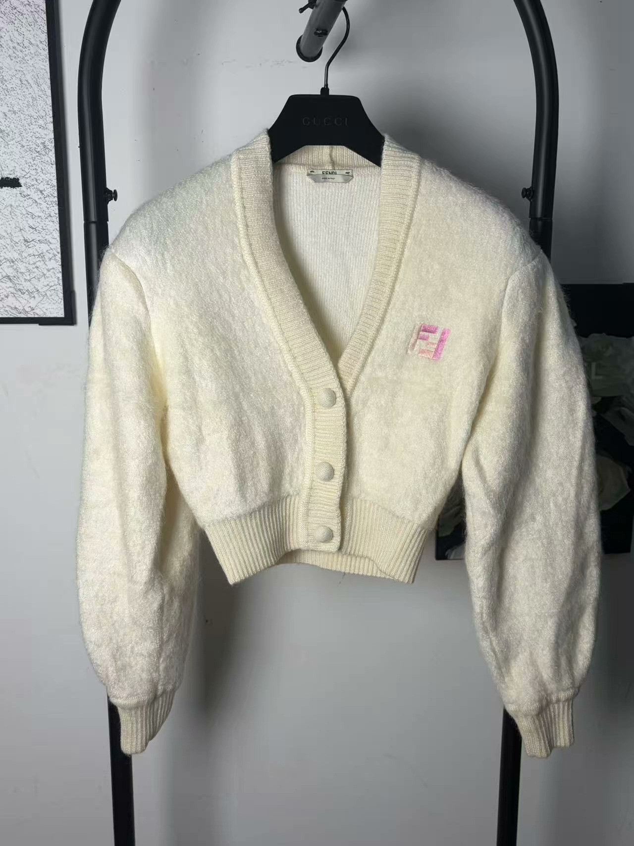 Fendi Fendi White Sweater M Women Size M / US 6-8 / IT 42-44 - 1 Thumbnail