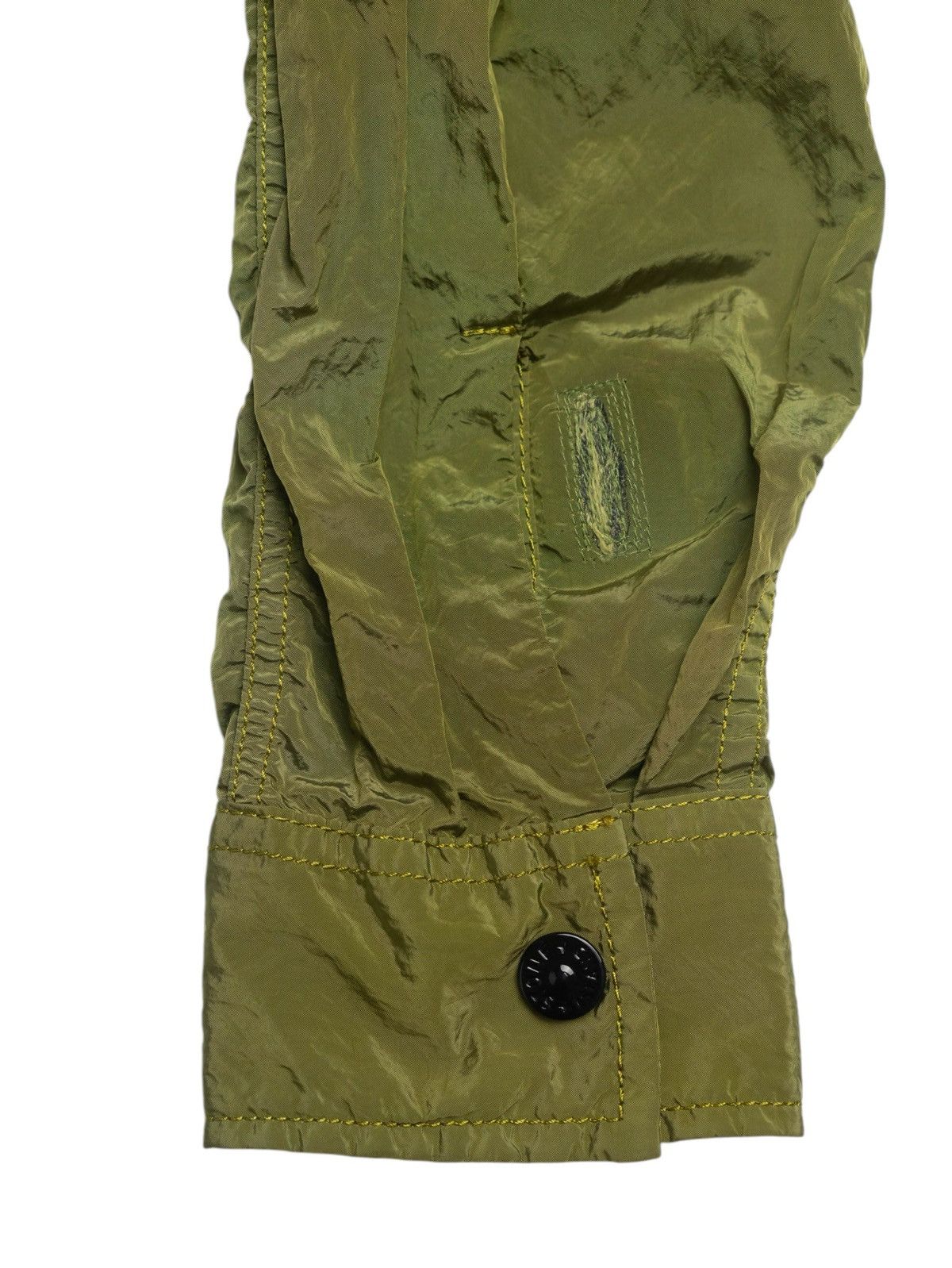 Stone Island Stone Island ss2015 Green nylon metal overshirt Size US S / EU 44-46 / 1 - 4 Thumbnail