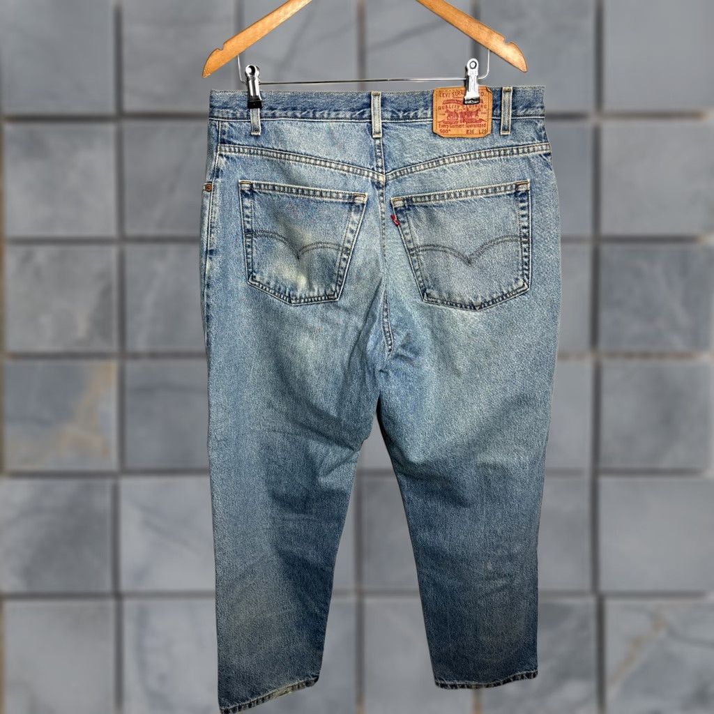 Levi's Levi's 560 Jeans Mens 36 Regular Blue Light Wash Tapered Vintage 90s Y2K Baggy Comfort Pockets Denim Jeans Mens Size US 36 / EU 52 - 1 Thumbnail