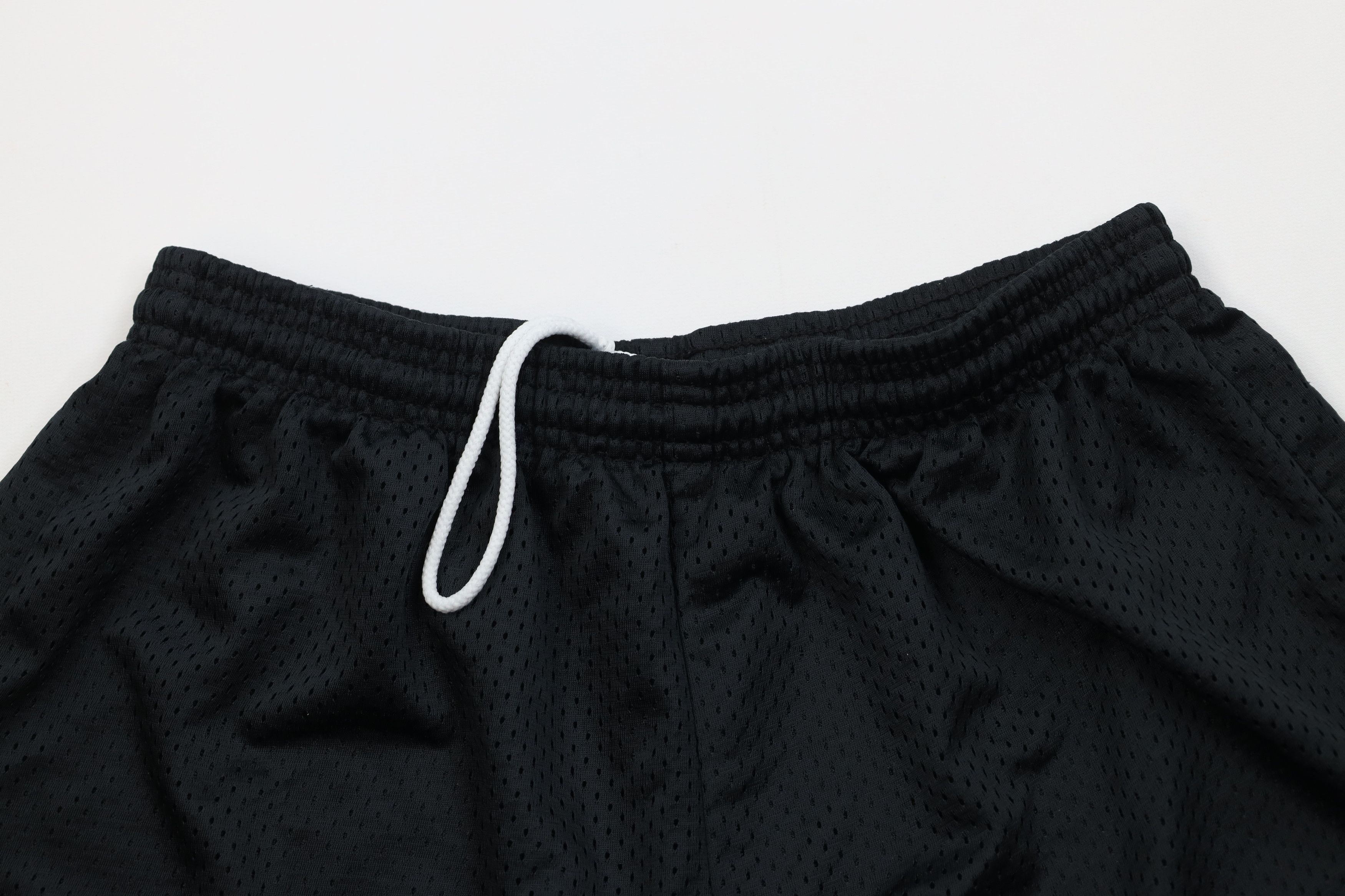 Vintage Vintage 90s Y2K Streetwear Above Knee Mesh Shorts Black Size US 36 / EU 52 - 2 Thumbnail